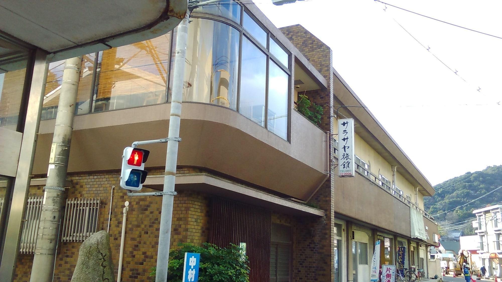 Vista Exterior Sarasaya Ryokan