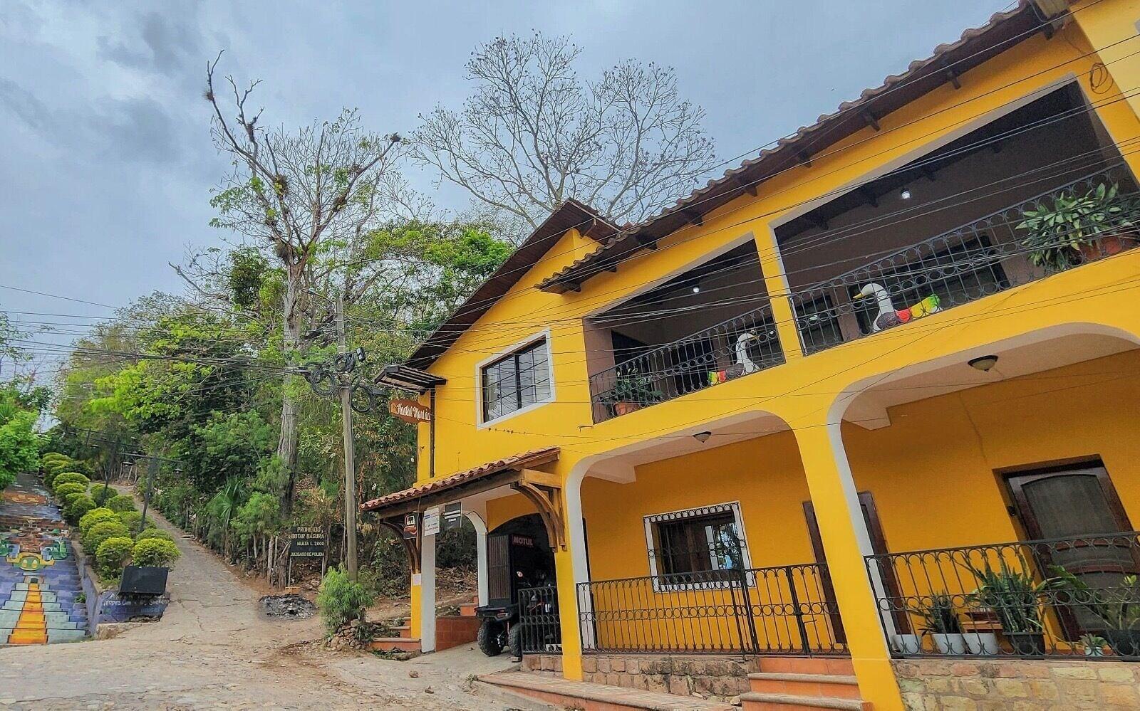 Vista Exterior hostal marias