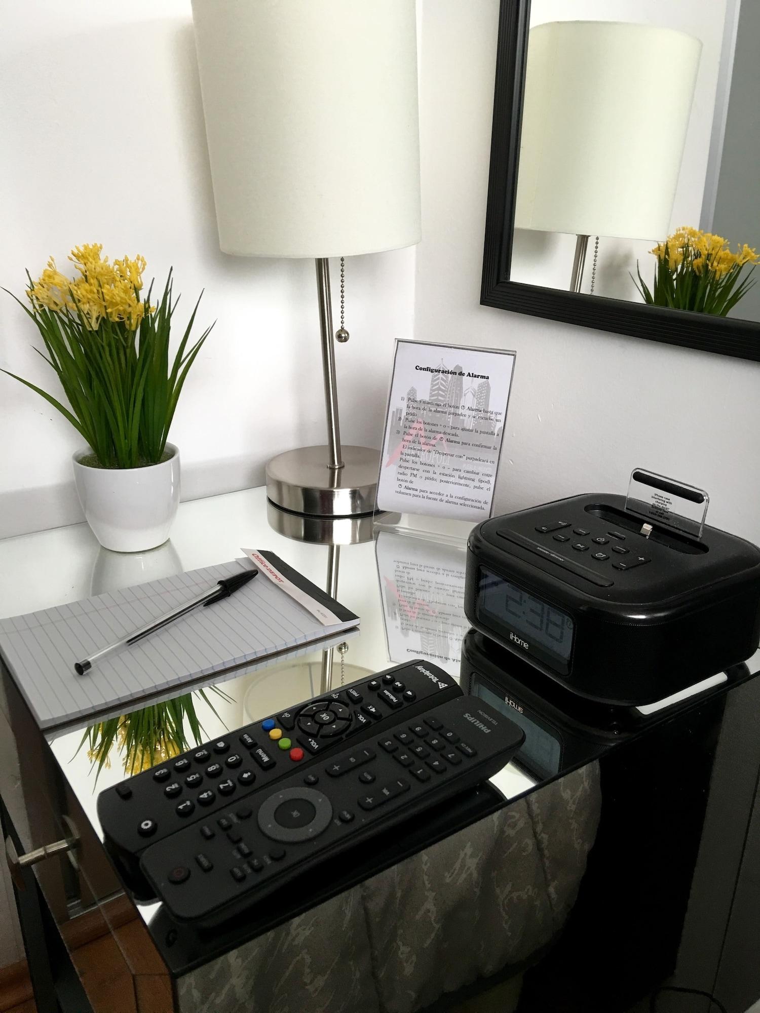 Set de Habitación Metropoli Suites Ejecutivas