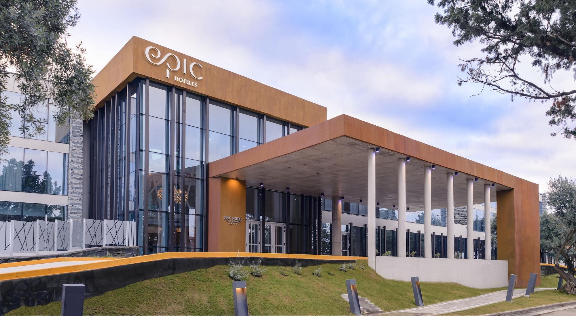 Vista Exterior Epic Villa Merlo