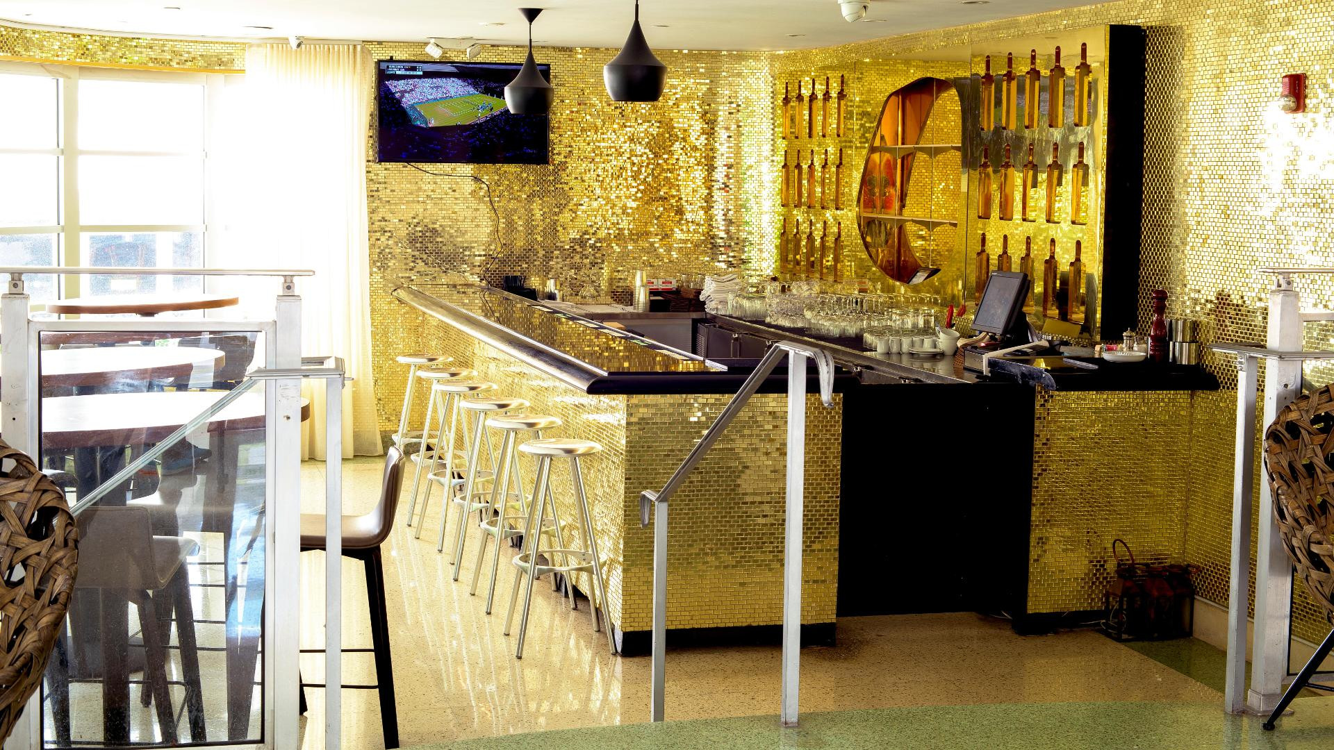 Bar/Salón Viajero Miami