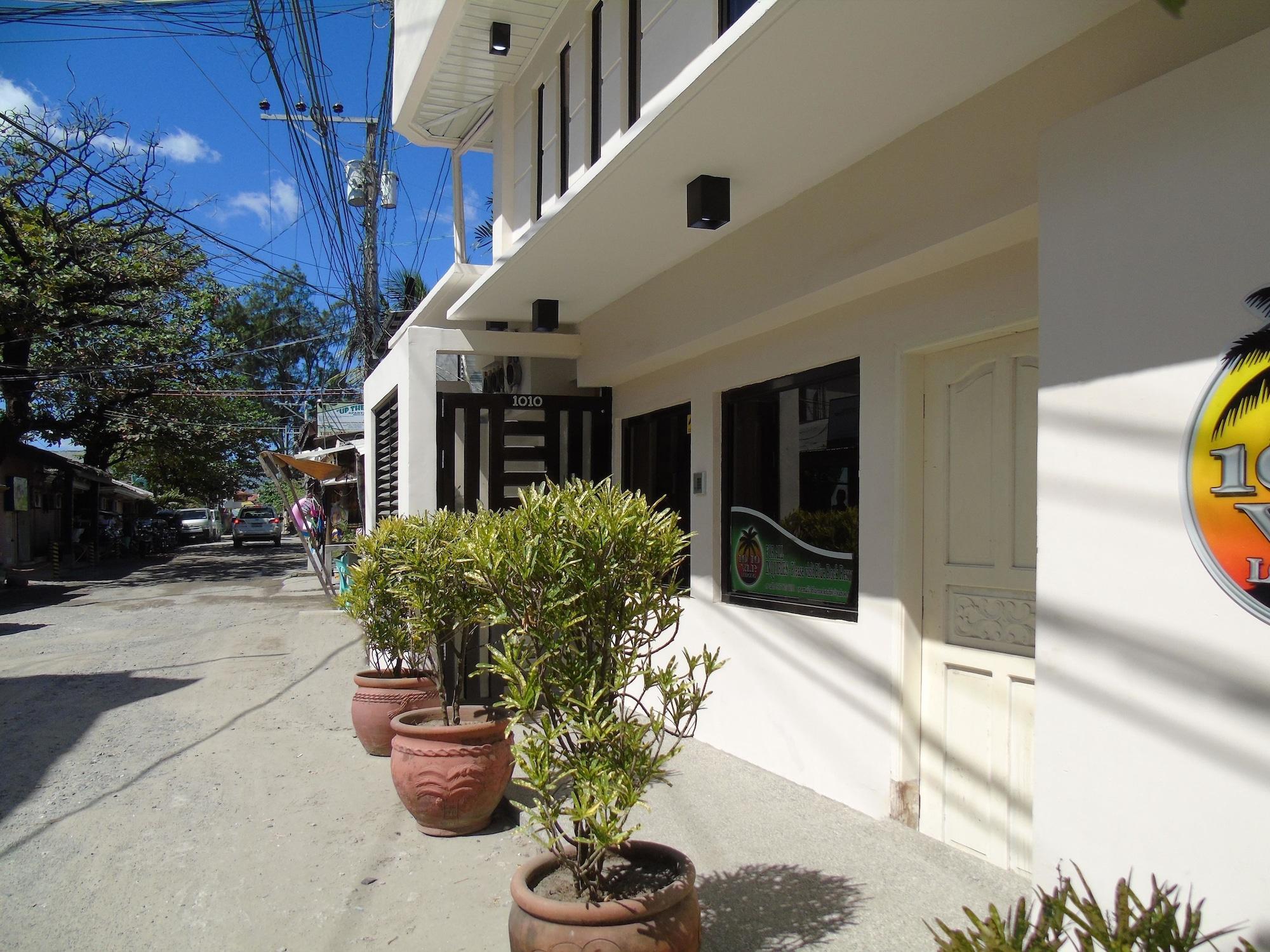 Vista Exterior Blue Rock Beach Resort