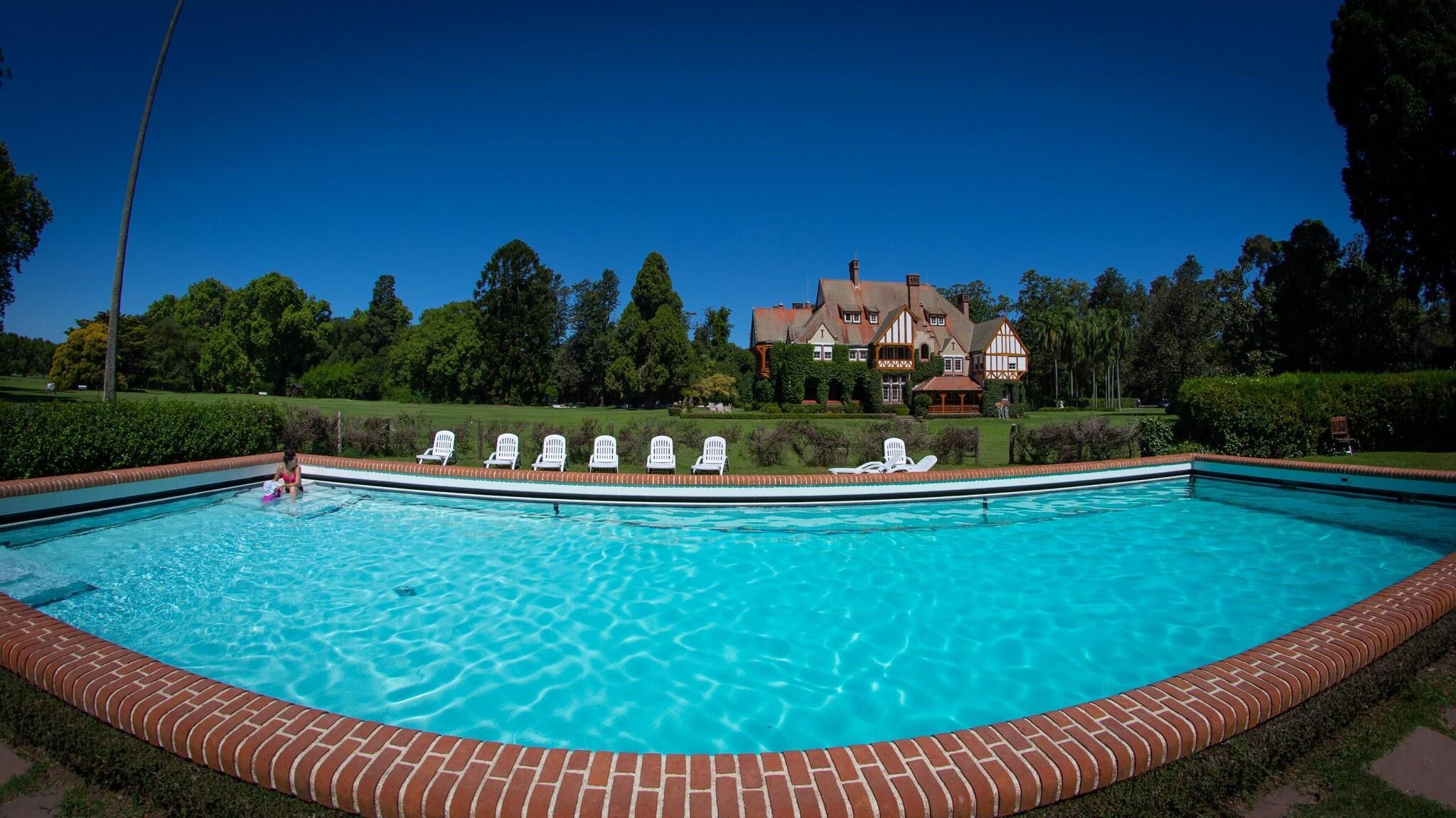 Vista Piscina Villa María