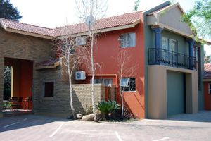 Alojamiento - Sunward Park Guest House & Conference Centre