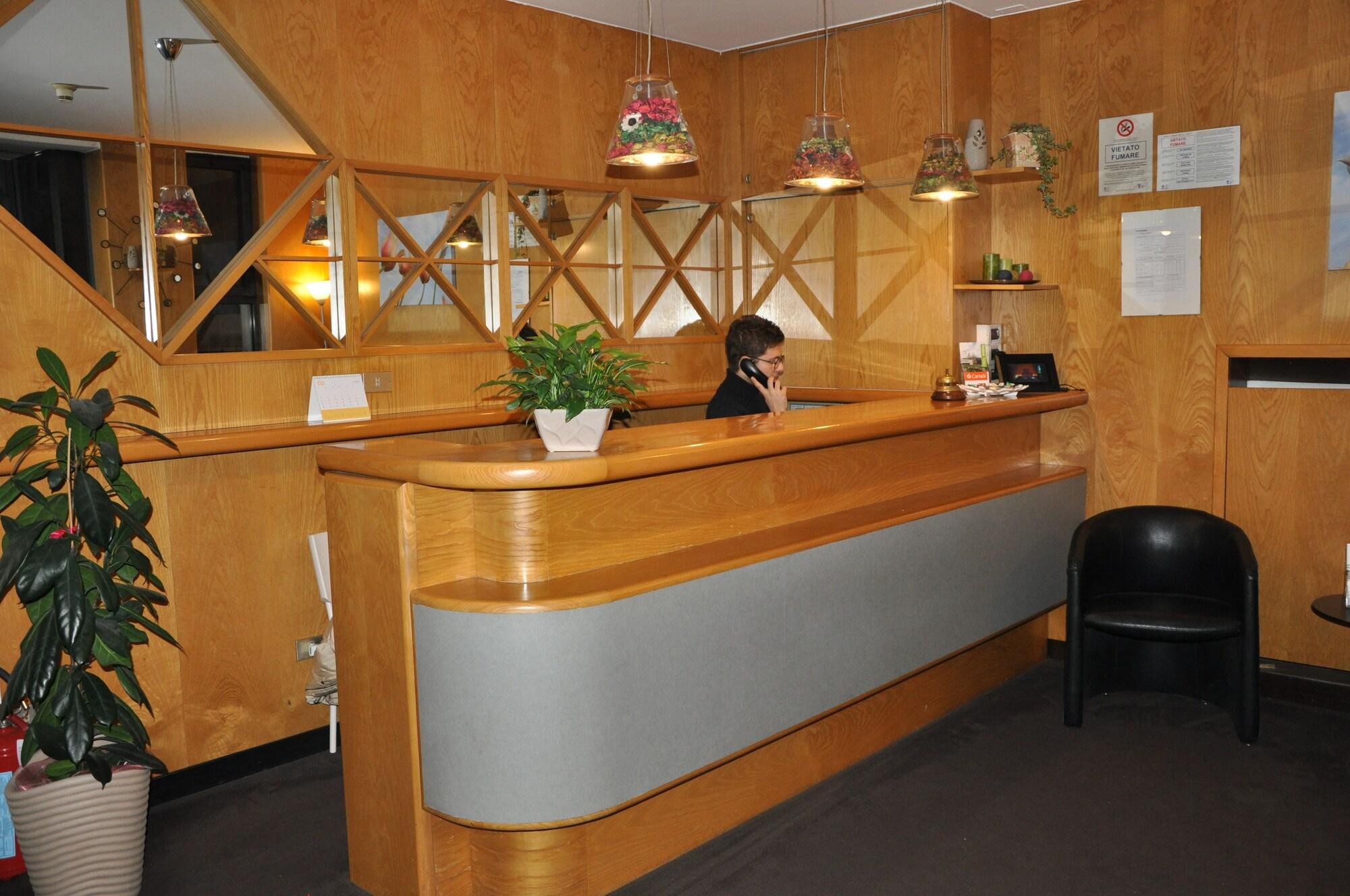 Vista Lobby Le Calandre Hotel