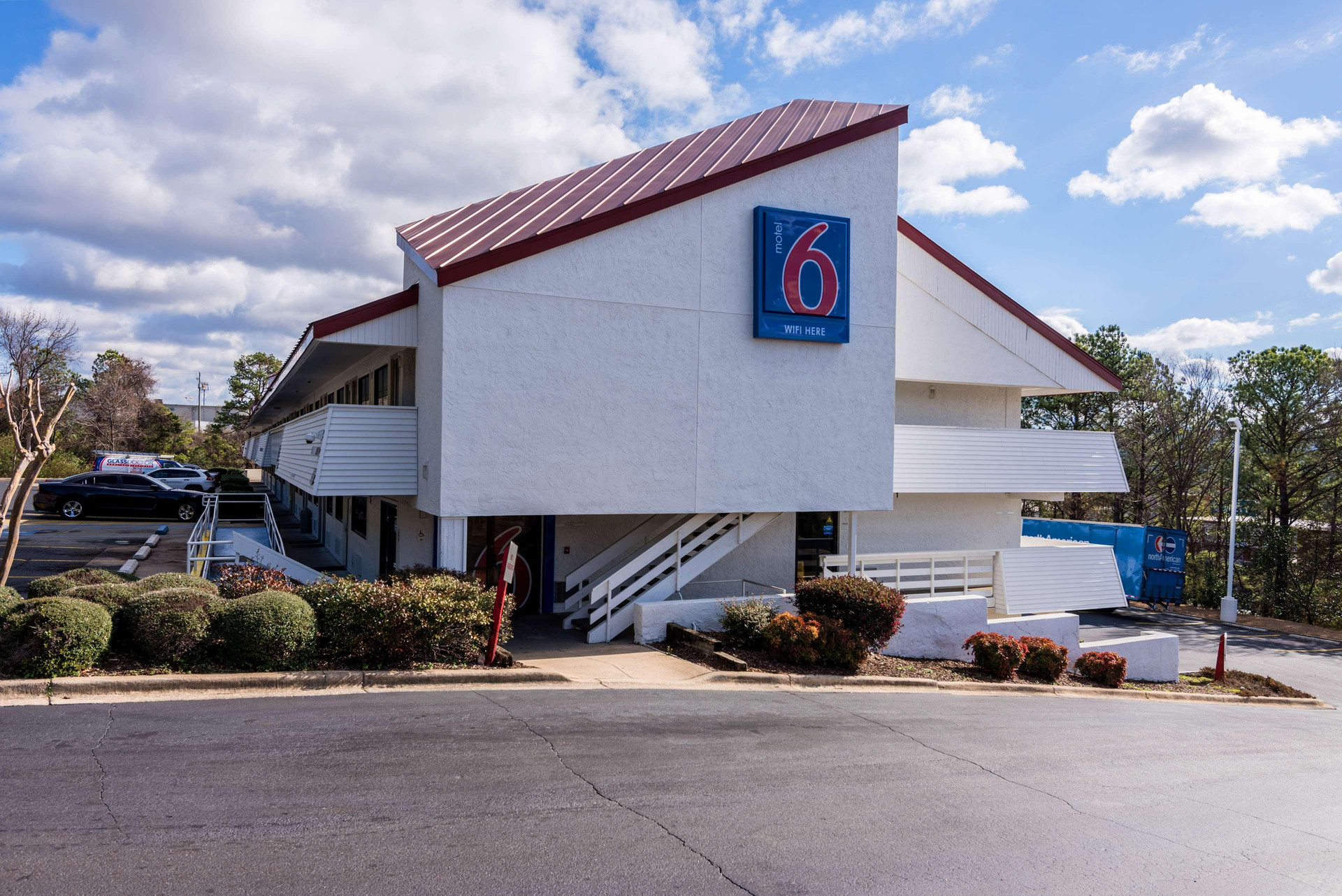 Vista Exterior Motel 6 Birmingham, AL