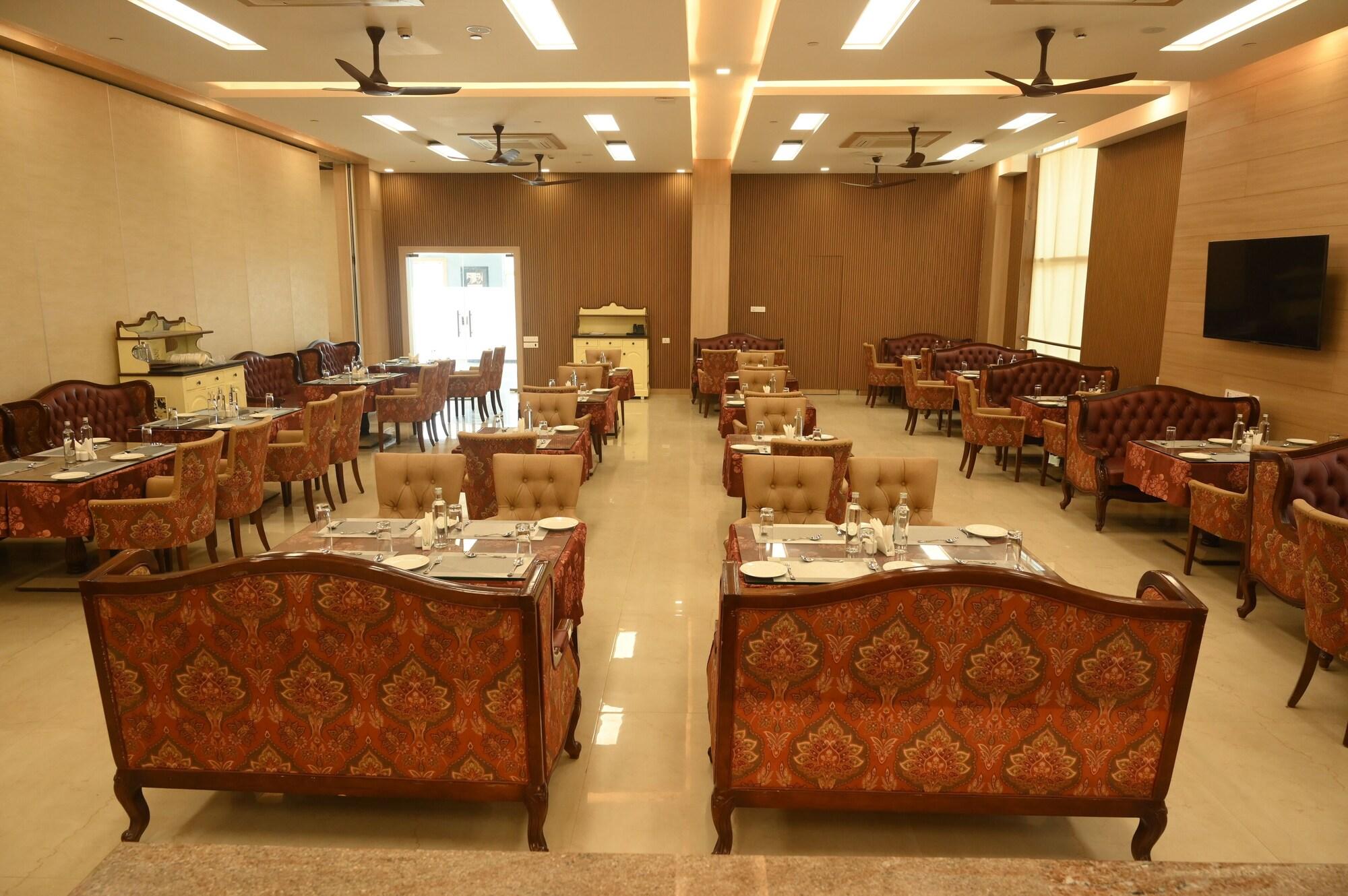 Restaurant Mayfair World Cup Village