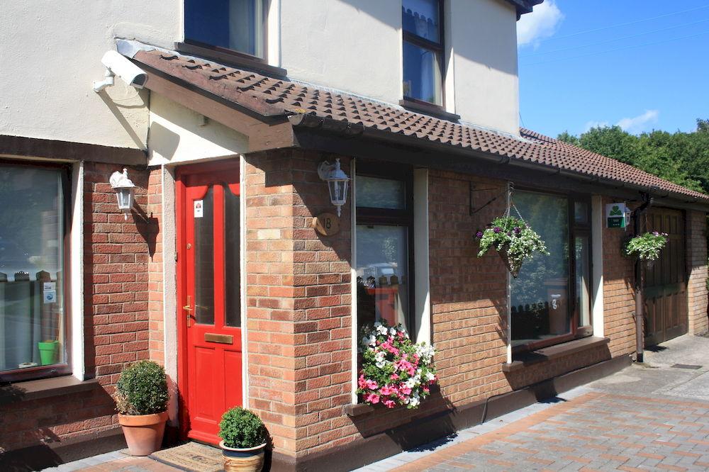 Varios Seamount House B&B