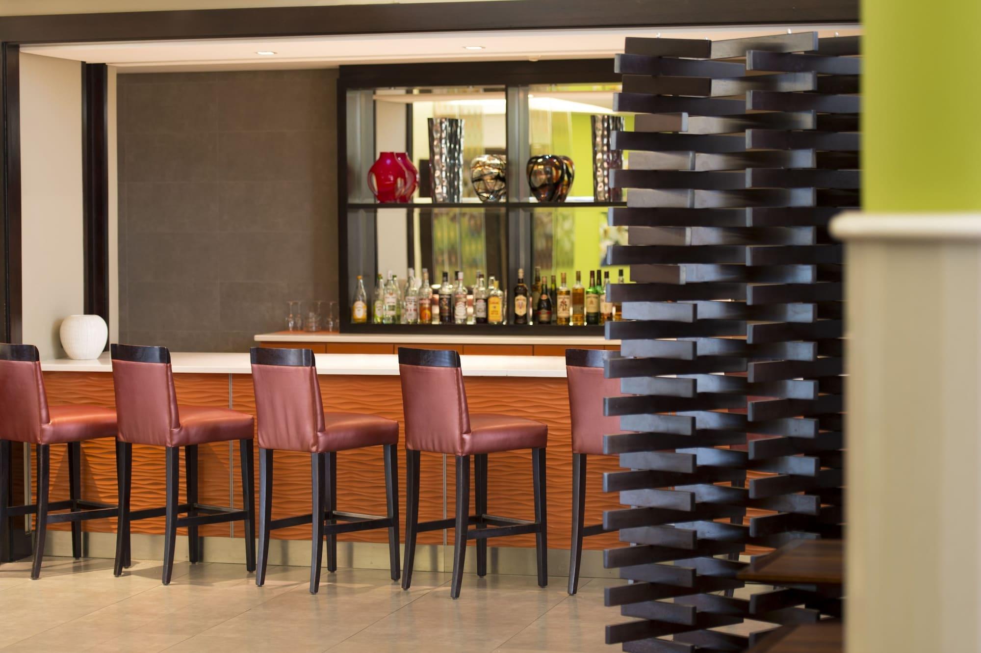 Bar/Salón StayEasy Lusaka