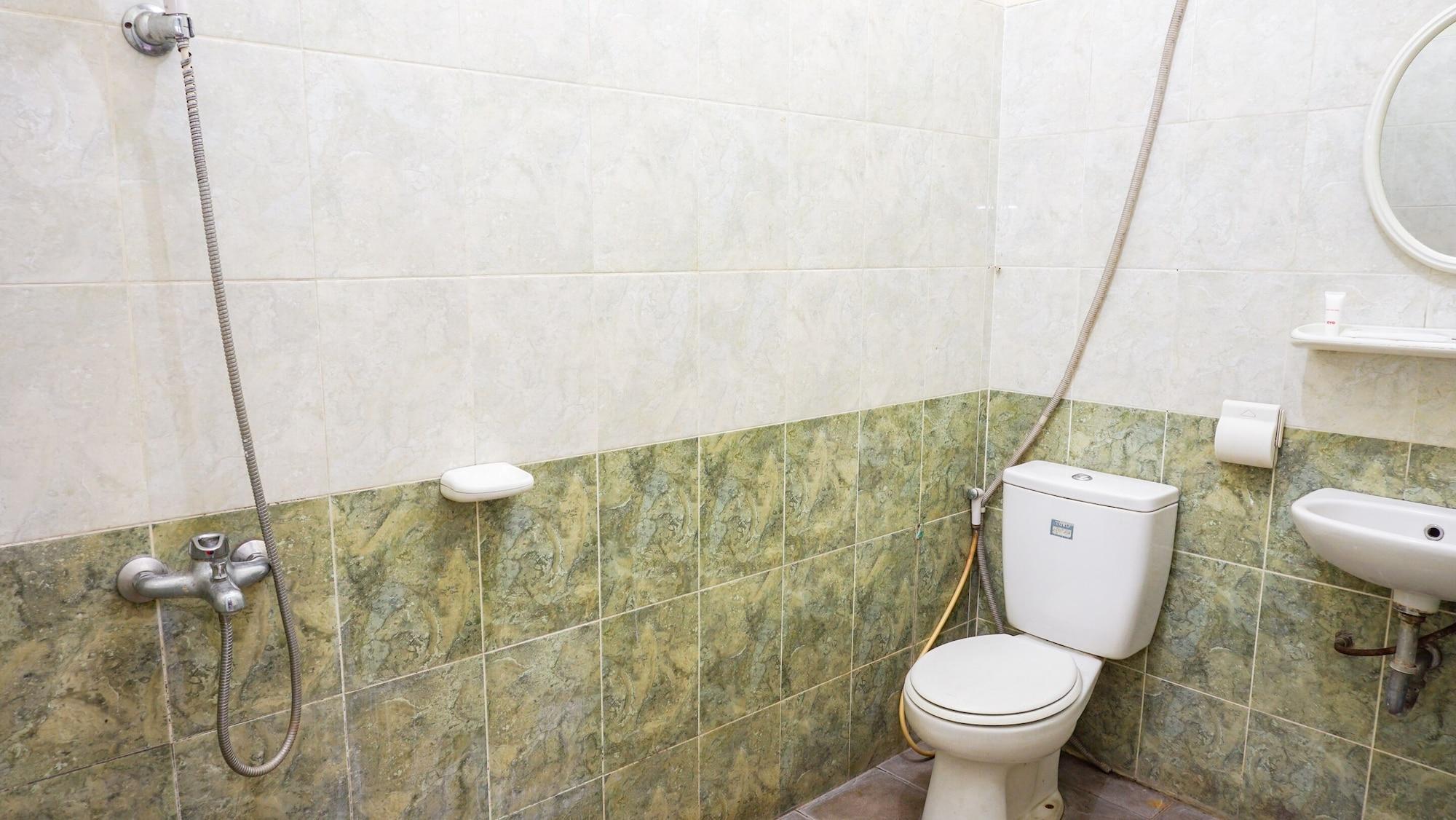 Equipamiento de Habitación OYO 2085 Chrysanta Hotel