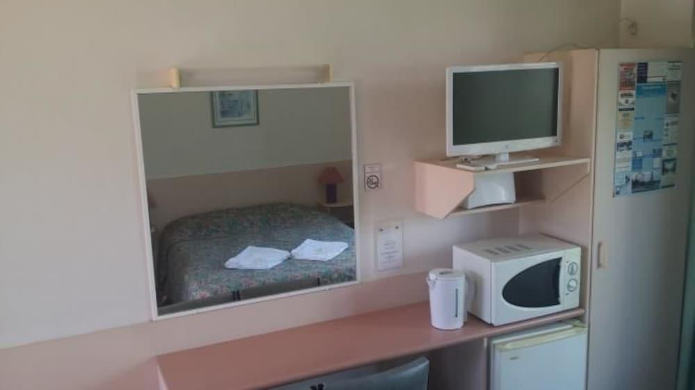 Set de Habitación Rainbow Motel