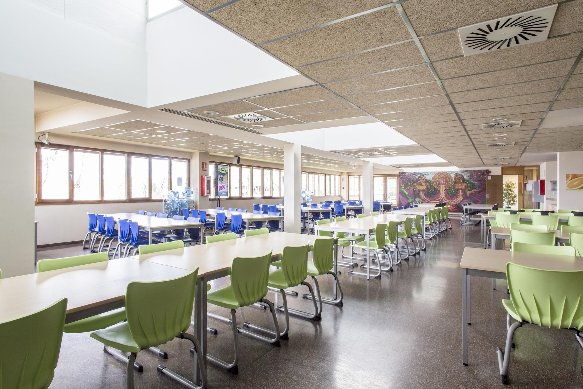 Restaurant Colegio Mayor Resa Hernán Cortés - Centro Adscrito a REAJ