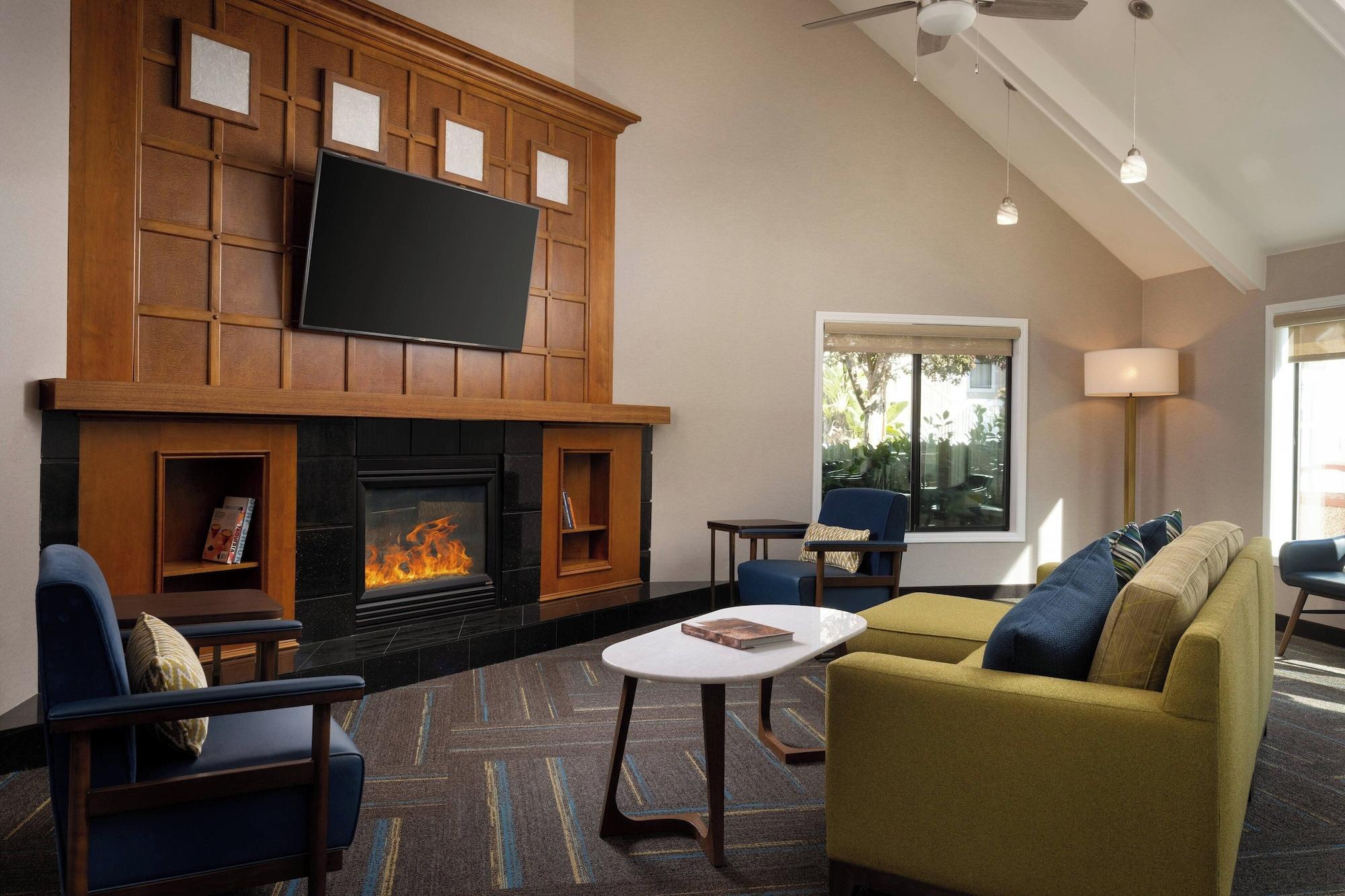 Vista Lobby Residence Inn by Marriott Sunnyvale Silicon Valley II
