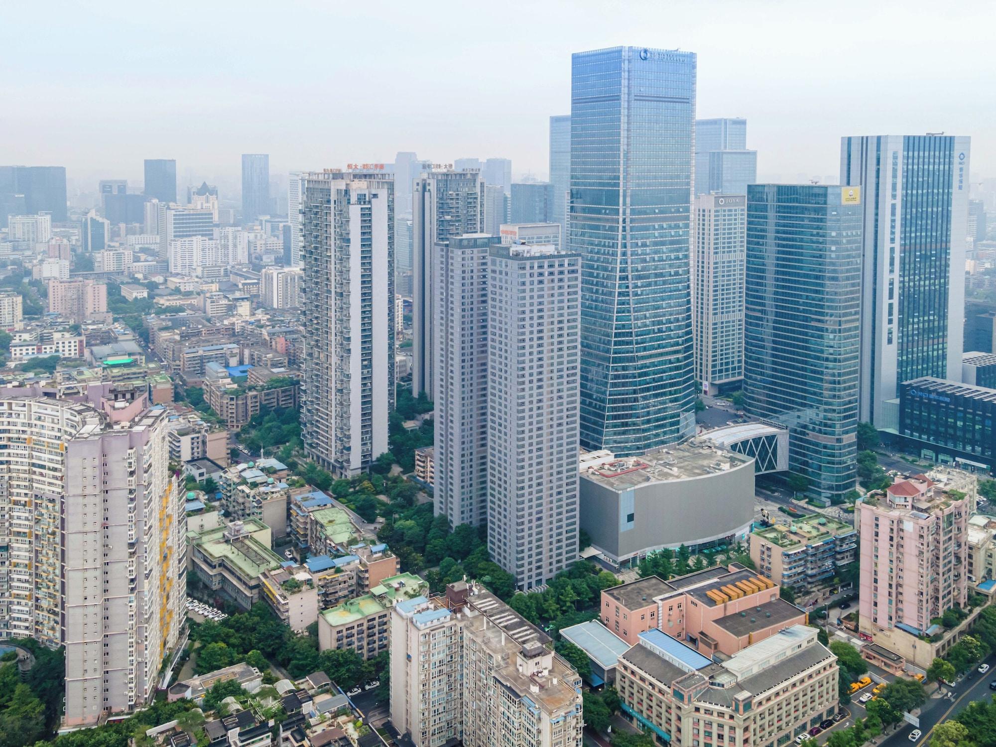 Vista Exterior Cheng Du Wifc Suites -YYC Preferred