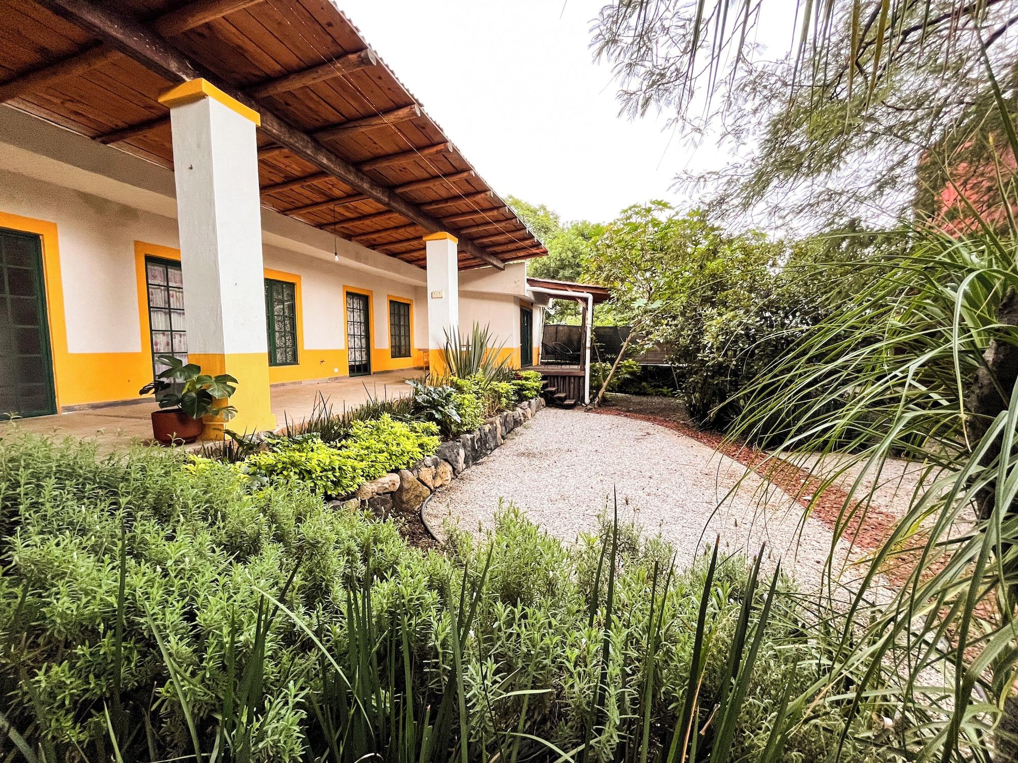 Vista Exterior Shanti Home