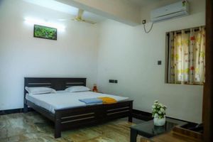 Alquiler Vacacional - Ocean Queen Palace Poovar – King Room with Breathtaking Sea Views