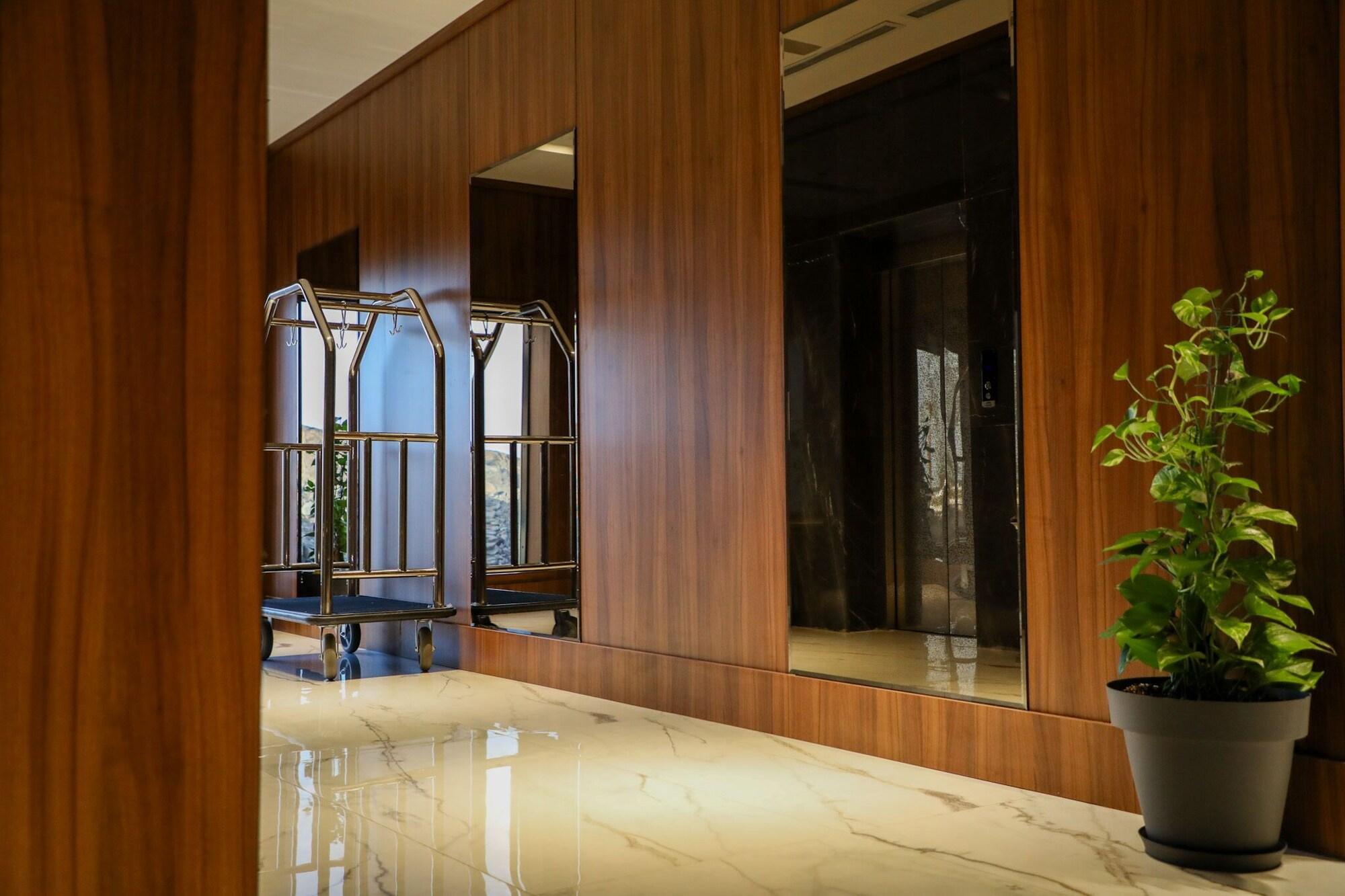 Vista Lobby E hotel