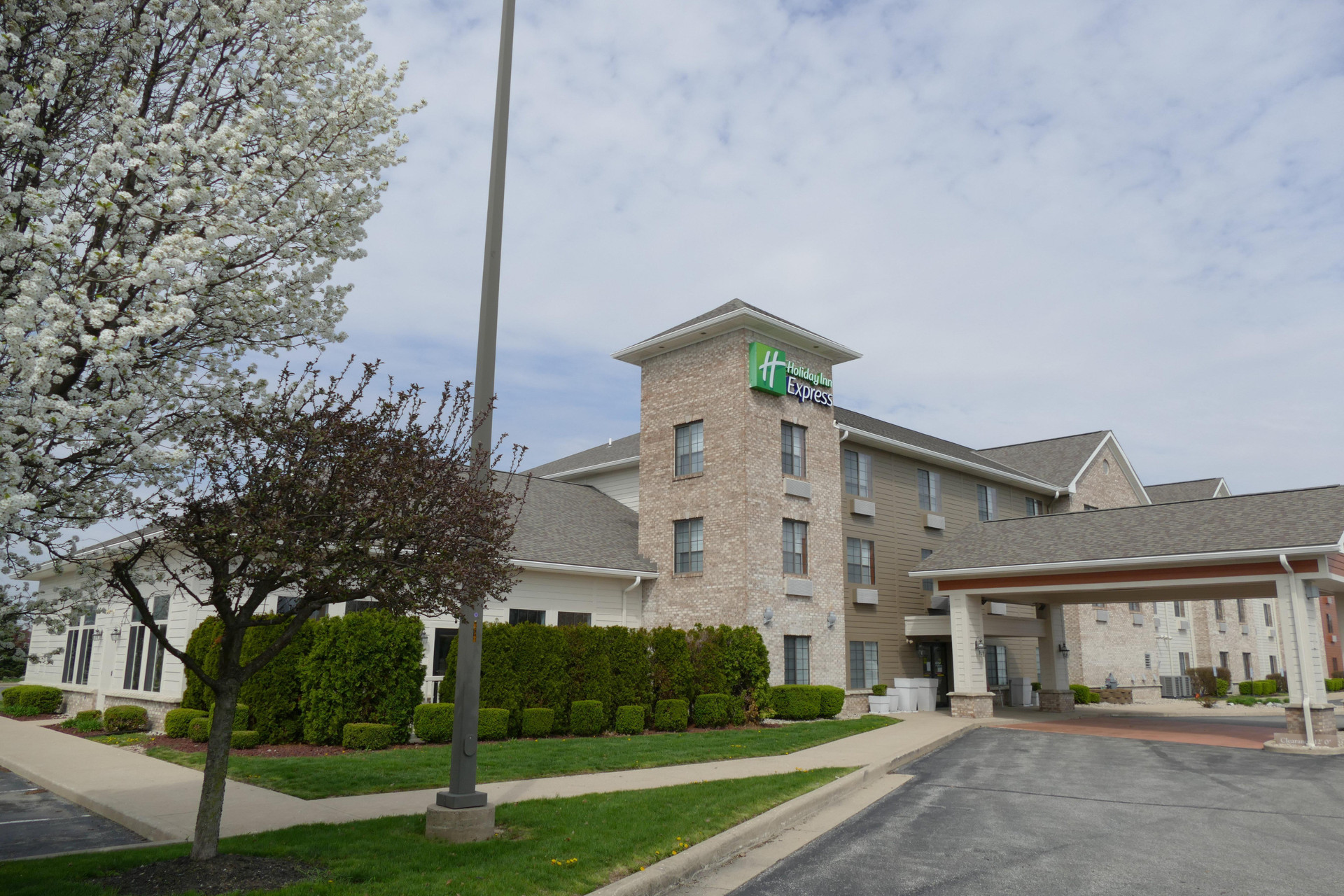 Vista Exterior Holiday Inn Express Greensburg by IHG