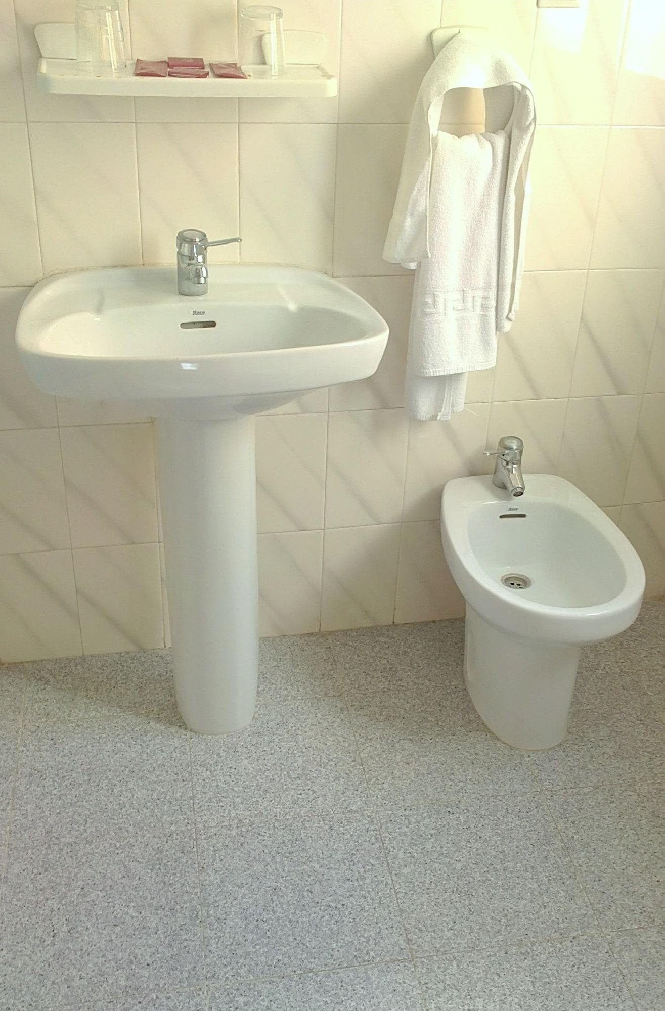 Equipamiento de Habitación Hostal Centro Ejido