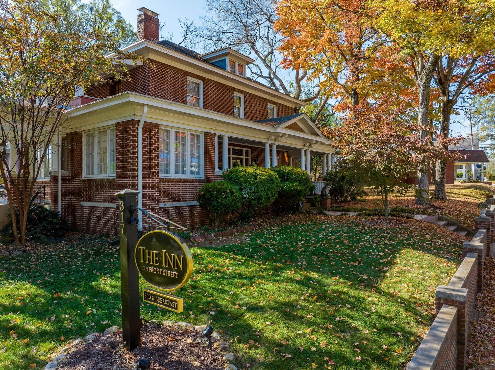 Vista Exterior The Inn on Front Street