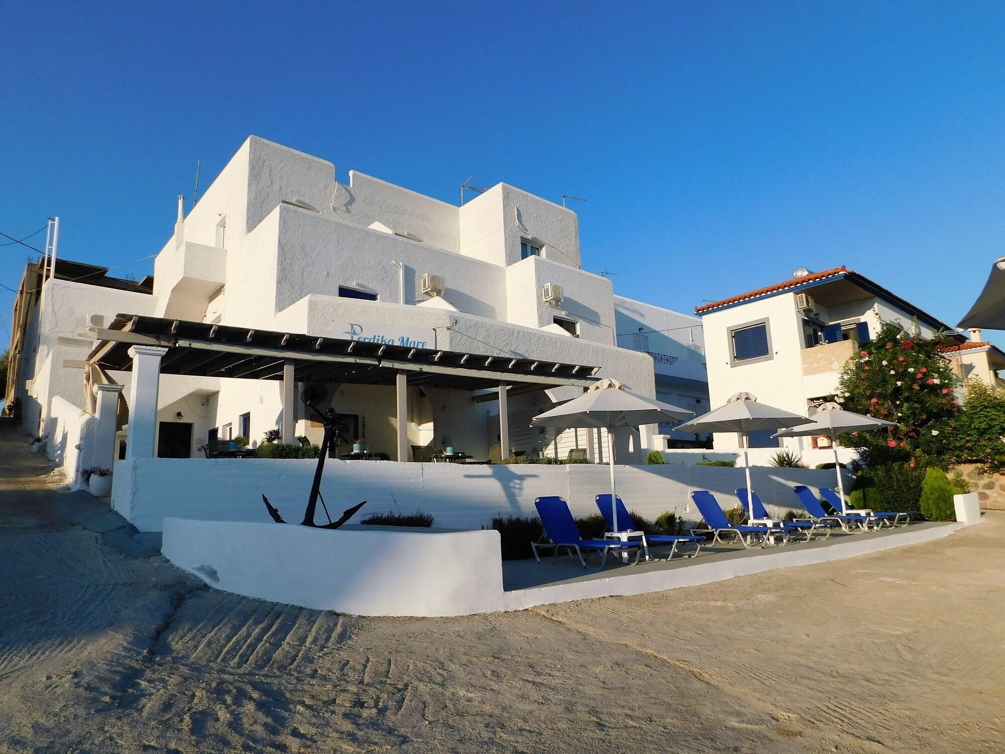 Varios Perdika Mare Guesthouse
