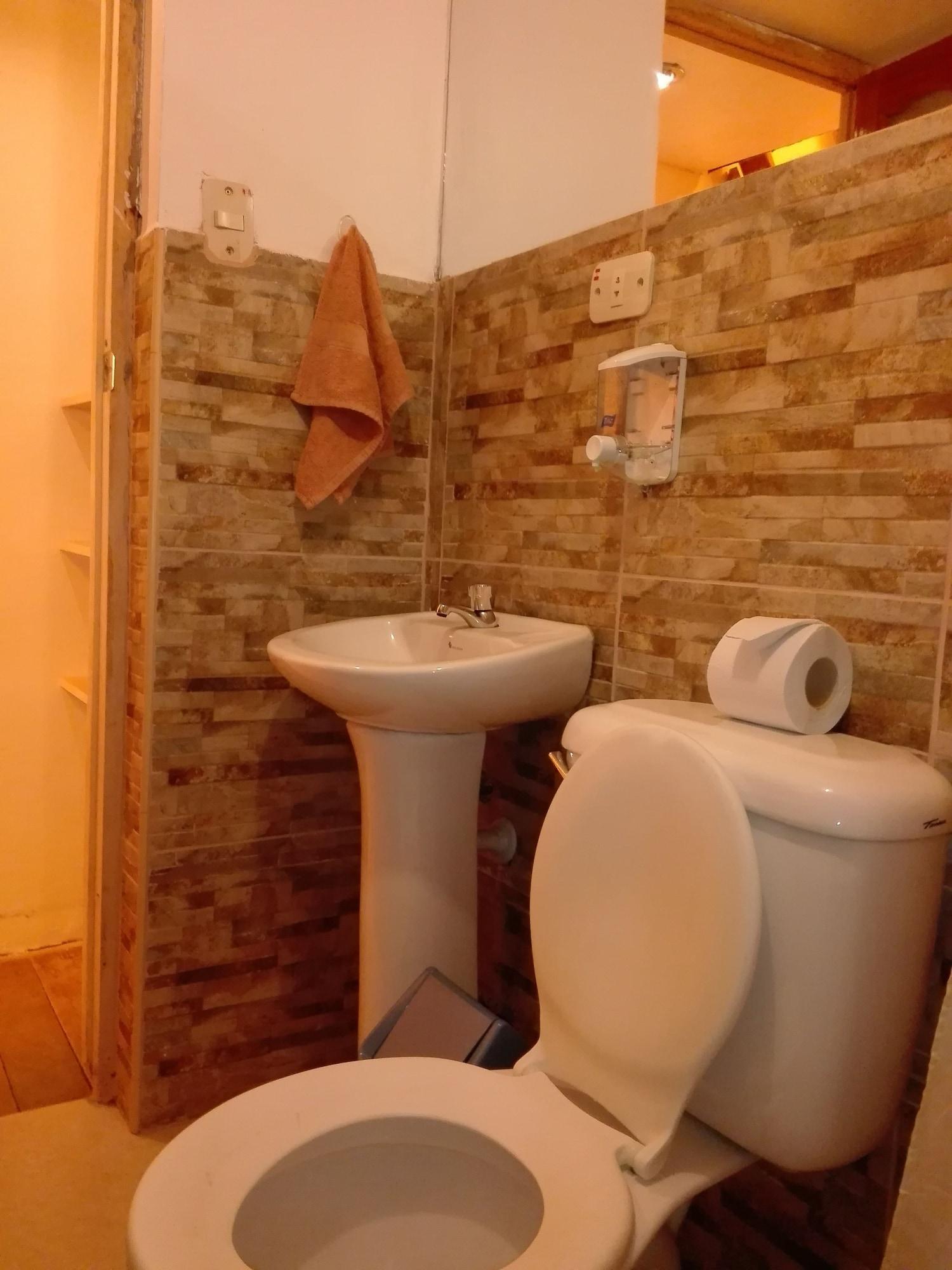 Equipamiento de Habitación Hostal Chayana Wasi