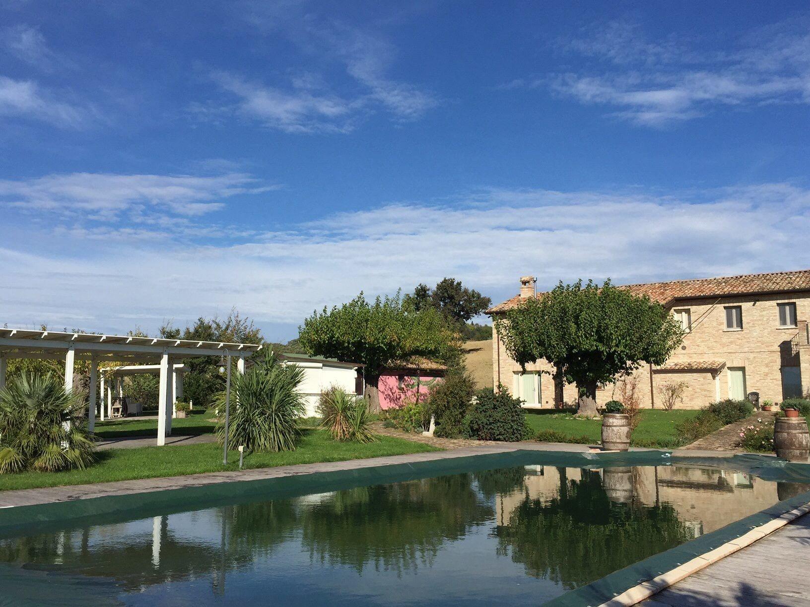 Vista Piscina Gaia B&B