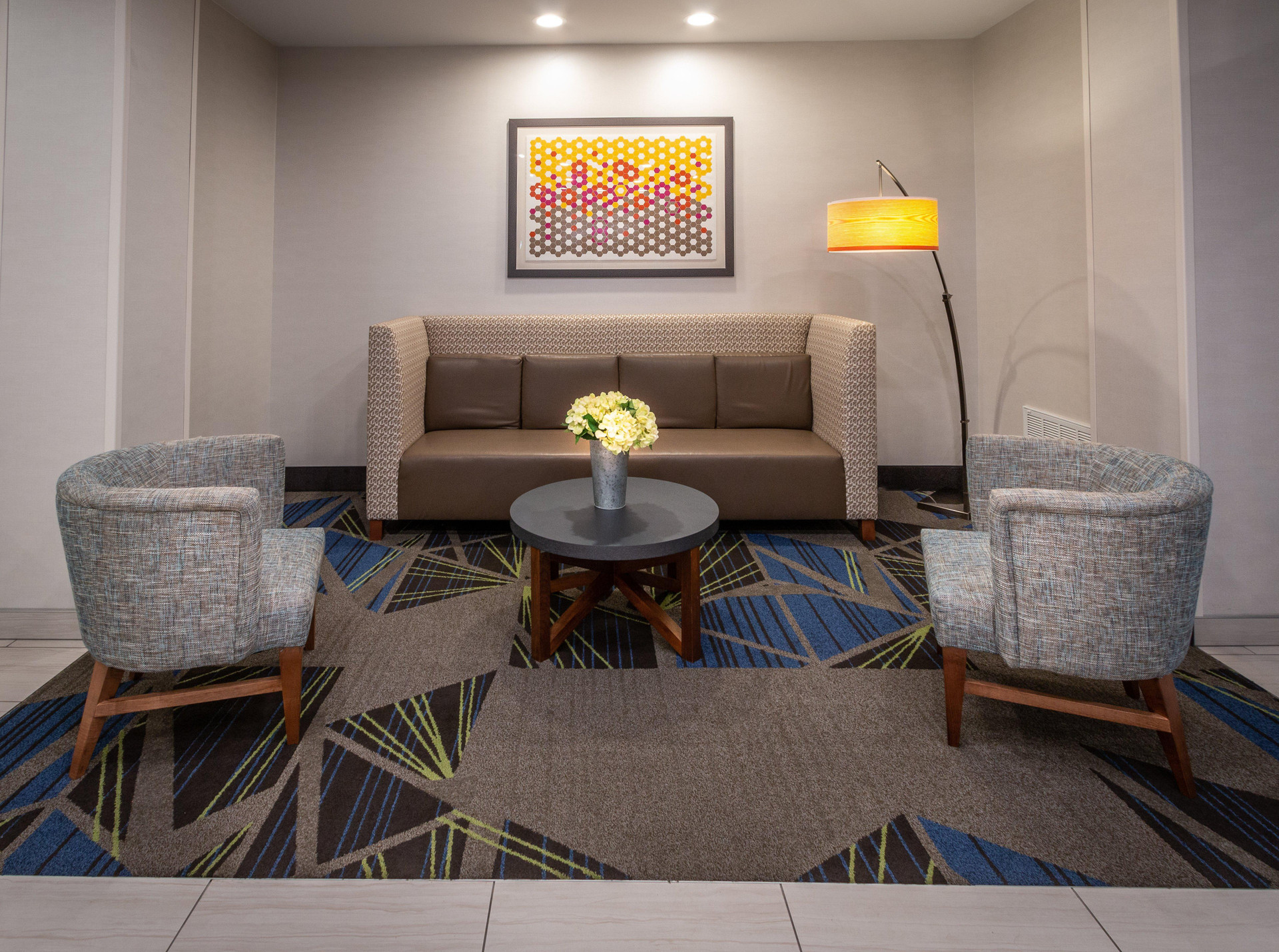 Vista Lobby Holiday Inn Express Hotel & Suites Tupelo by IHG