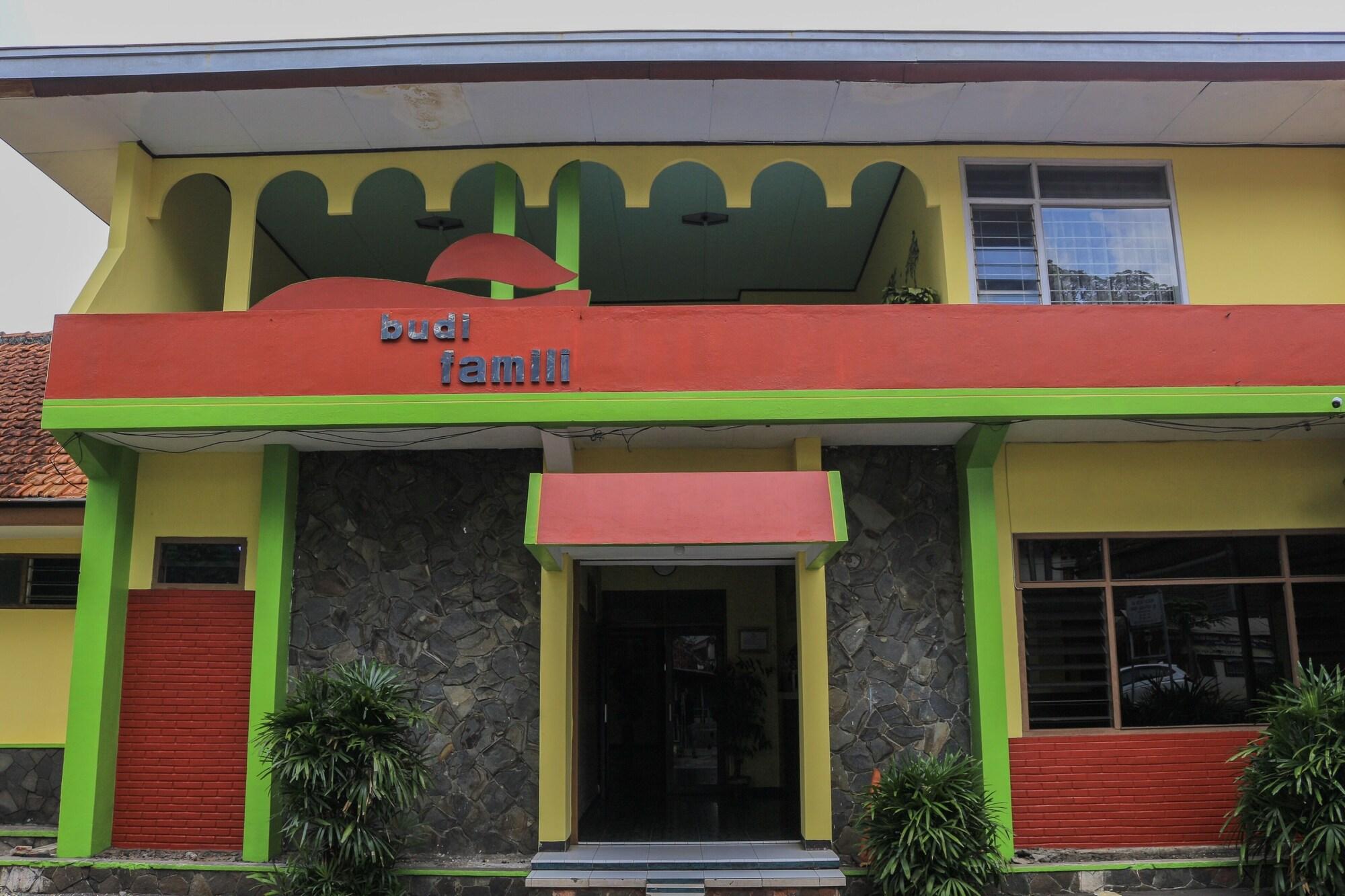 Vista Exterior OYO Life  1708 Hotel Budi Famili 1 Syariah