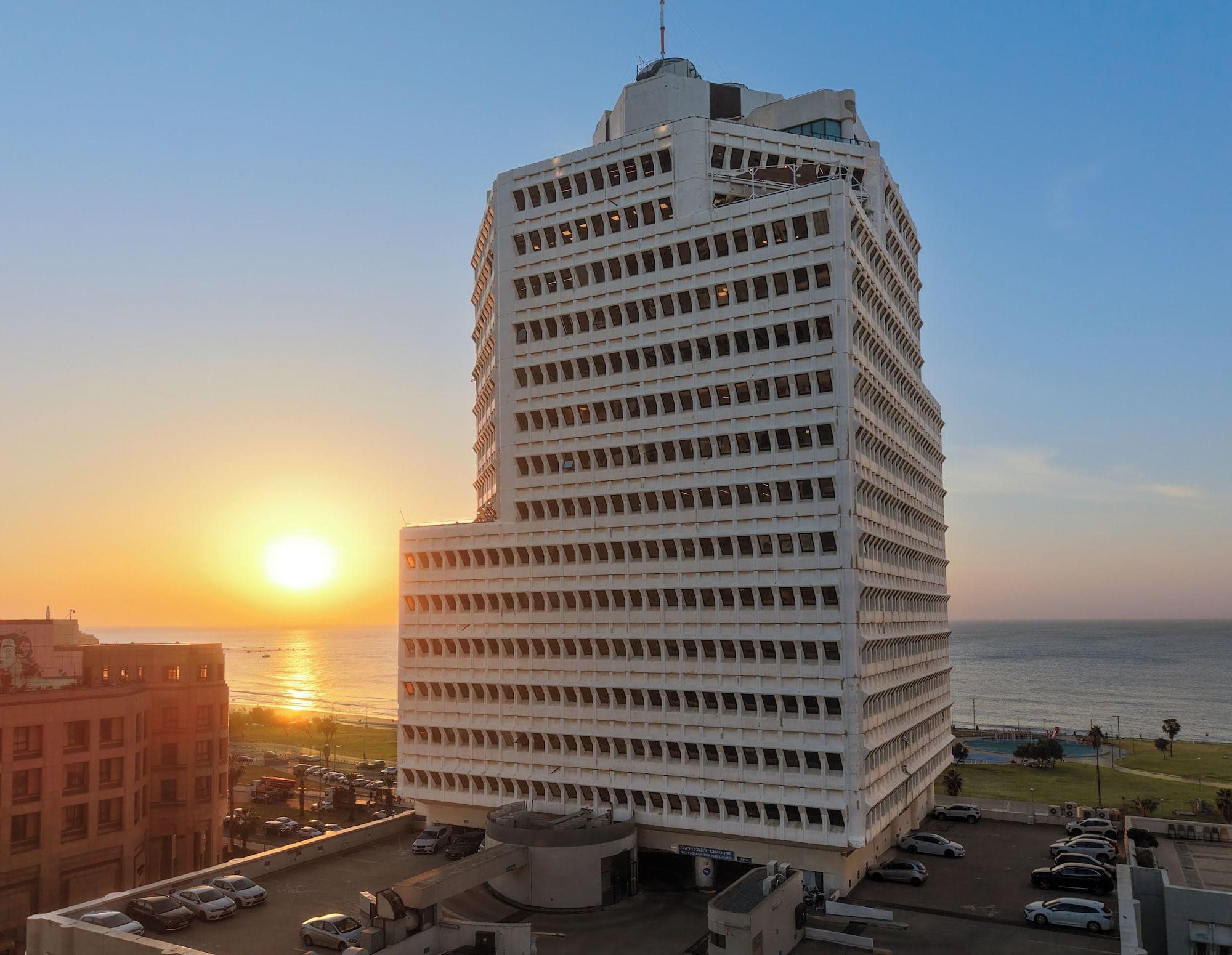 Varios WOM Beach Pod Hotel