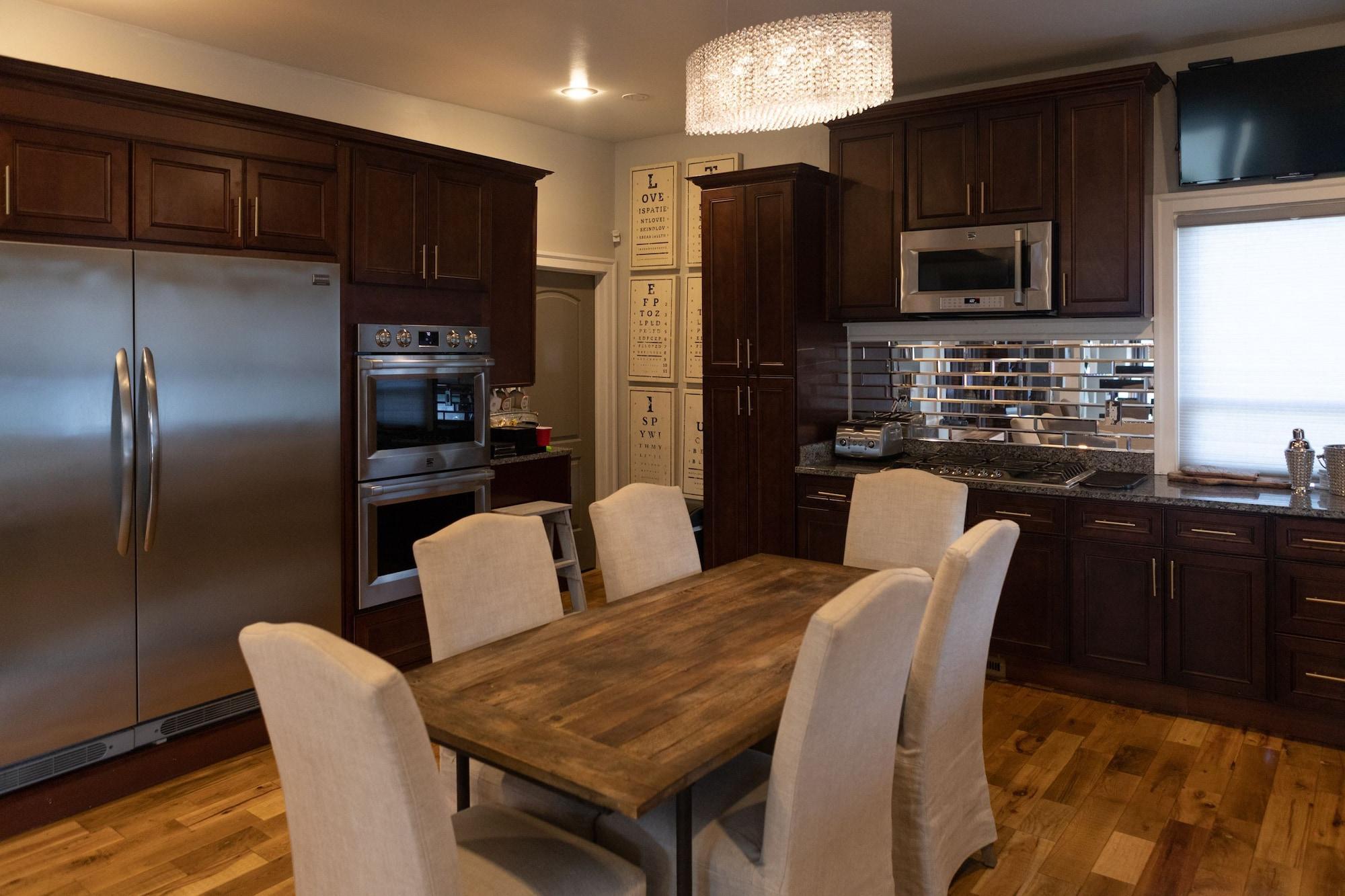 Restaurant The Cochrane House Luxury Historic Inn