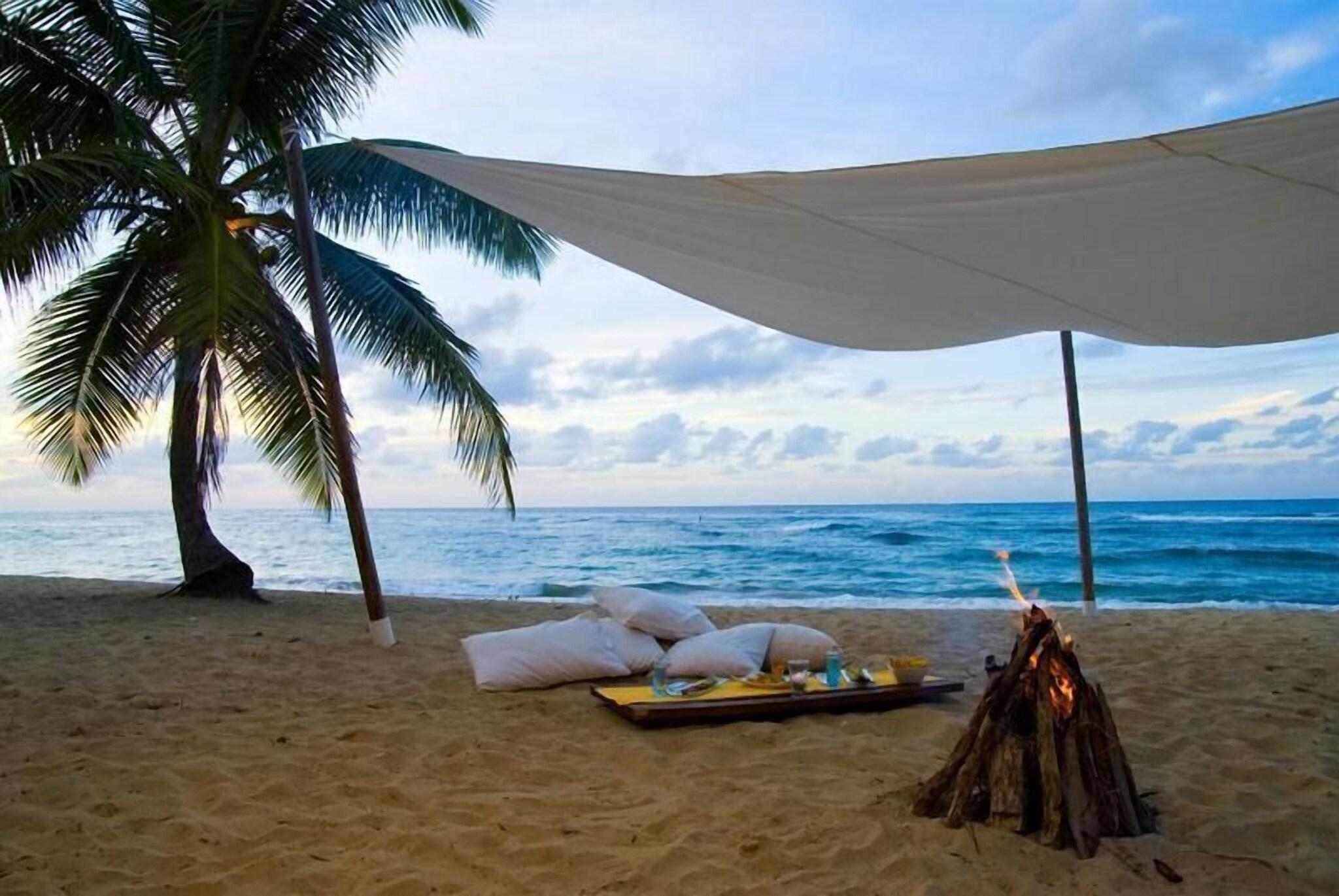 Playa Villa Montana Beach Resort