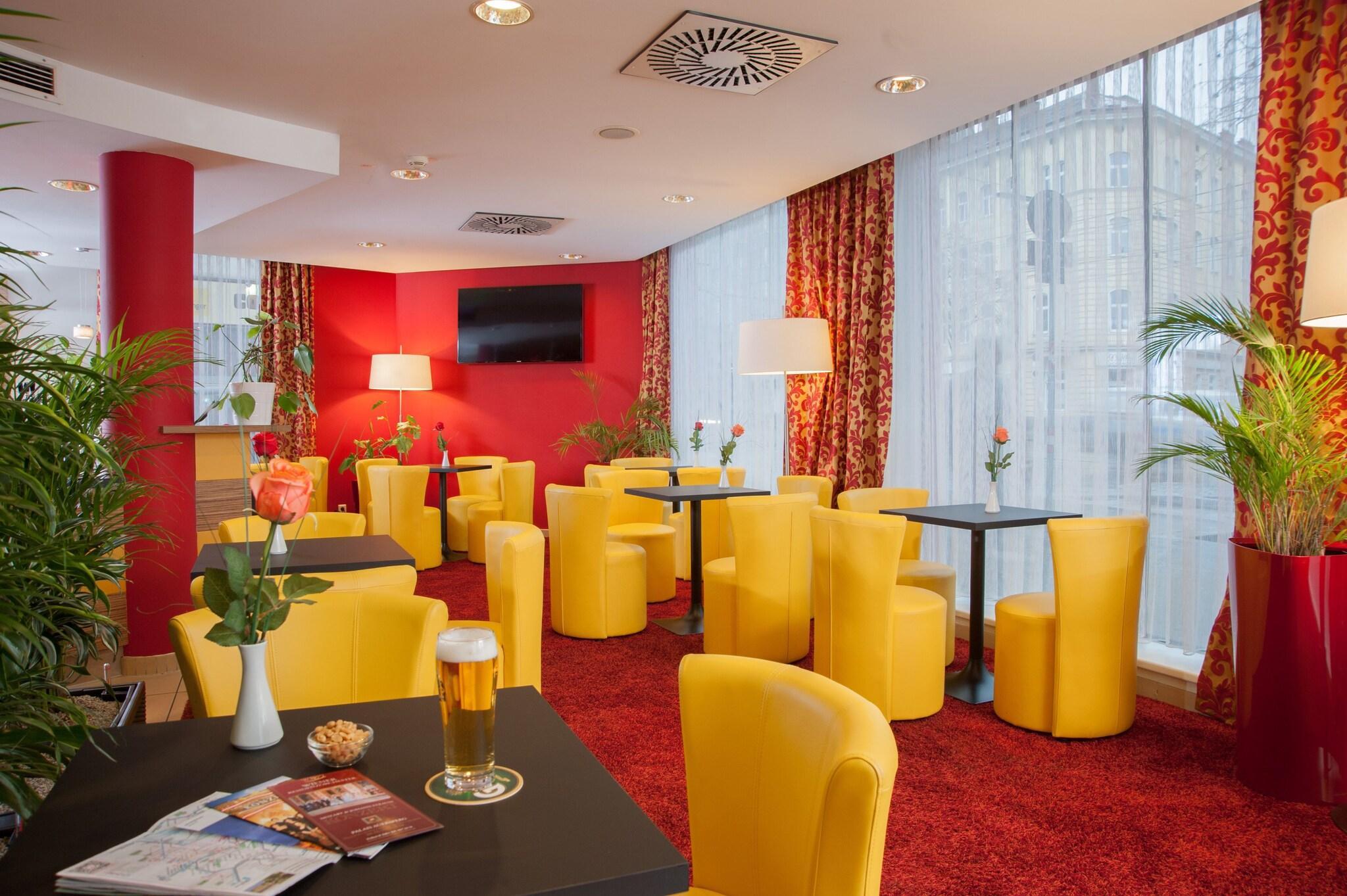 Bar/Salón Hotel Senator