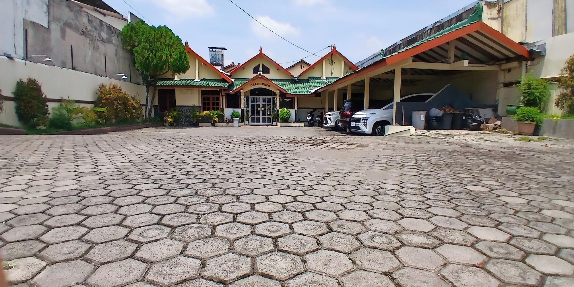 Varios Hotel Supra Jaya