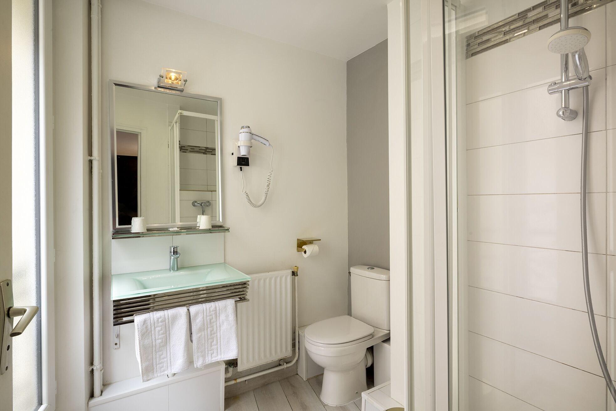 Equipamiento de Habitación Hôtel Paris Legendre