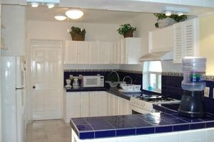 Alquiler Vacacional - Spectacular Oceanfront Ixtapa Villa...Steps to a Clean, Powdery-Soft Beach!