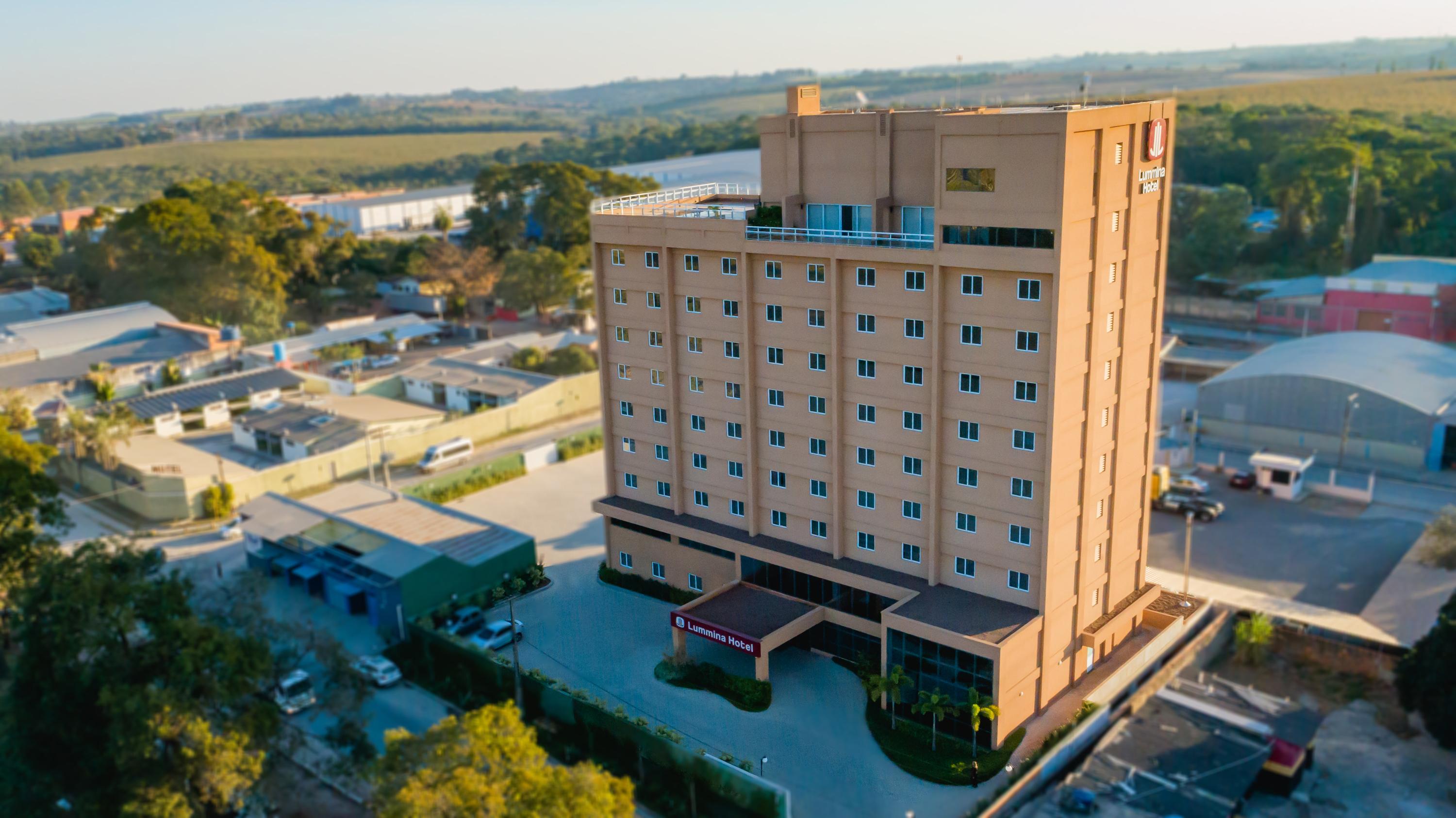 Vista Exterior Lummina Hotel