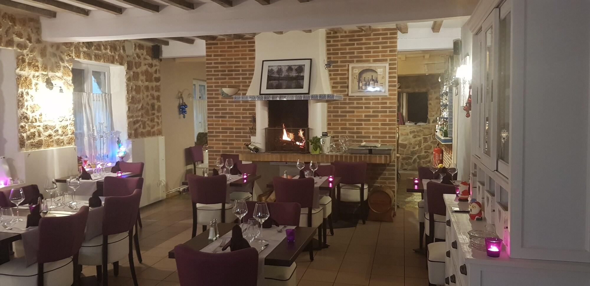 Restaurant Logis HÔTEL L'ENVIE DES METS
