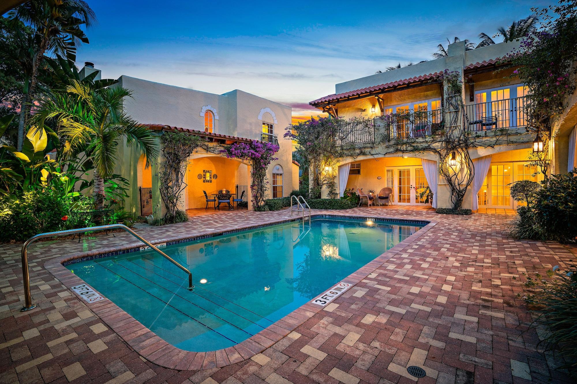 Varios Grandview Gardens