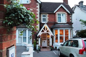 Alojamiento - Abbey House Hotel