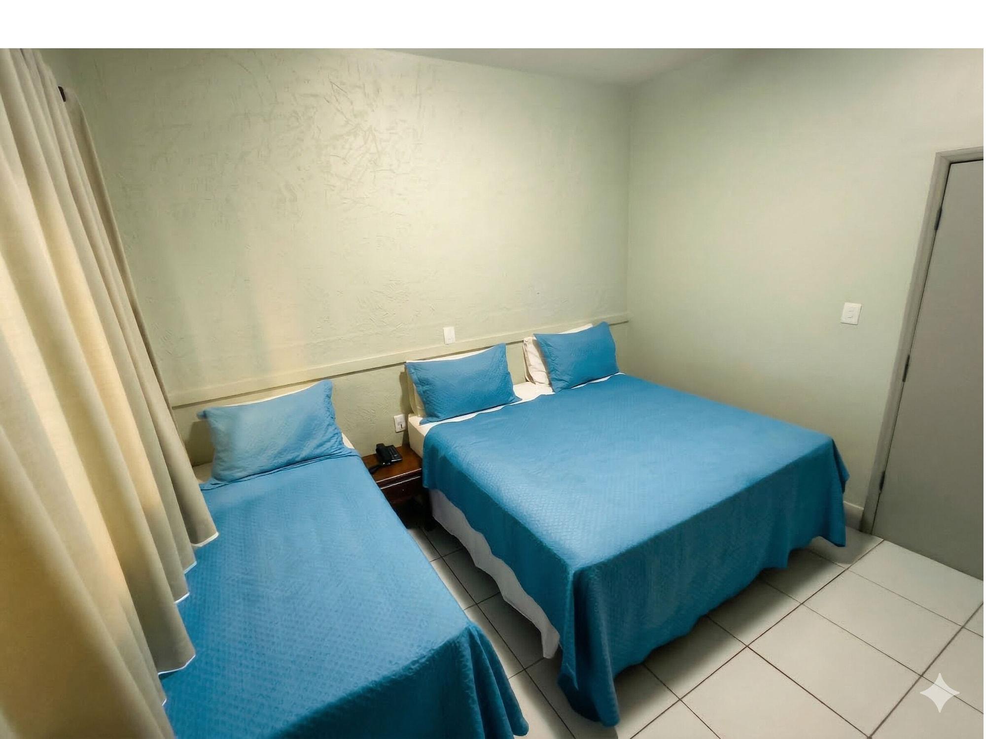 Quarto Bandeirantes Hotel