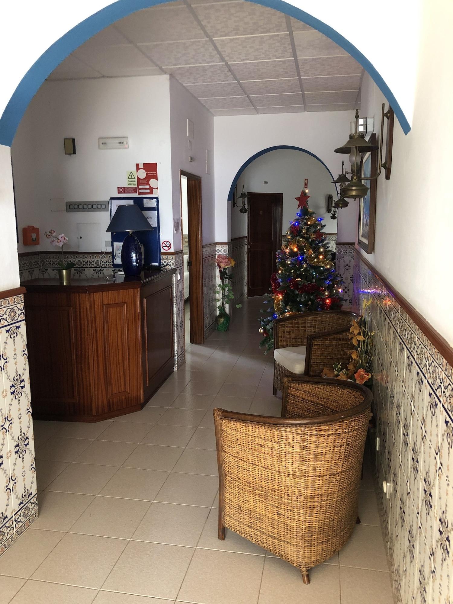 Vista Lobby Quartos e Apartamentos Atalaia