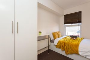Alquiler Vacacional - 5 BEDROOM STOCKS ROAD SERVICED HOUSE