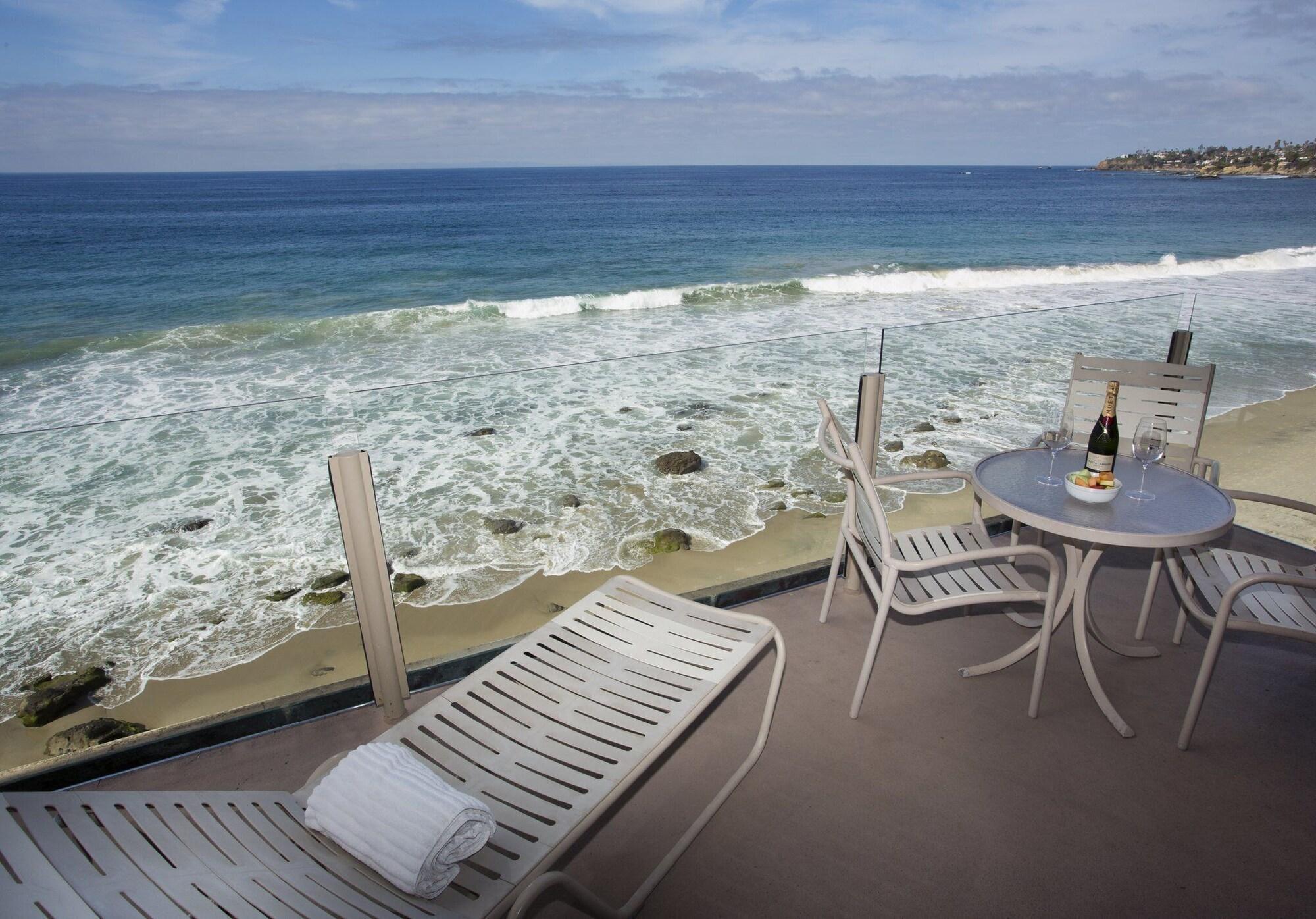 Varios Sunset Cove Villas in Laguna Beach
