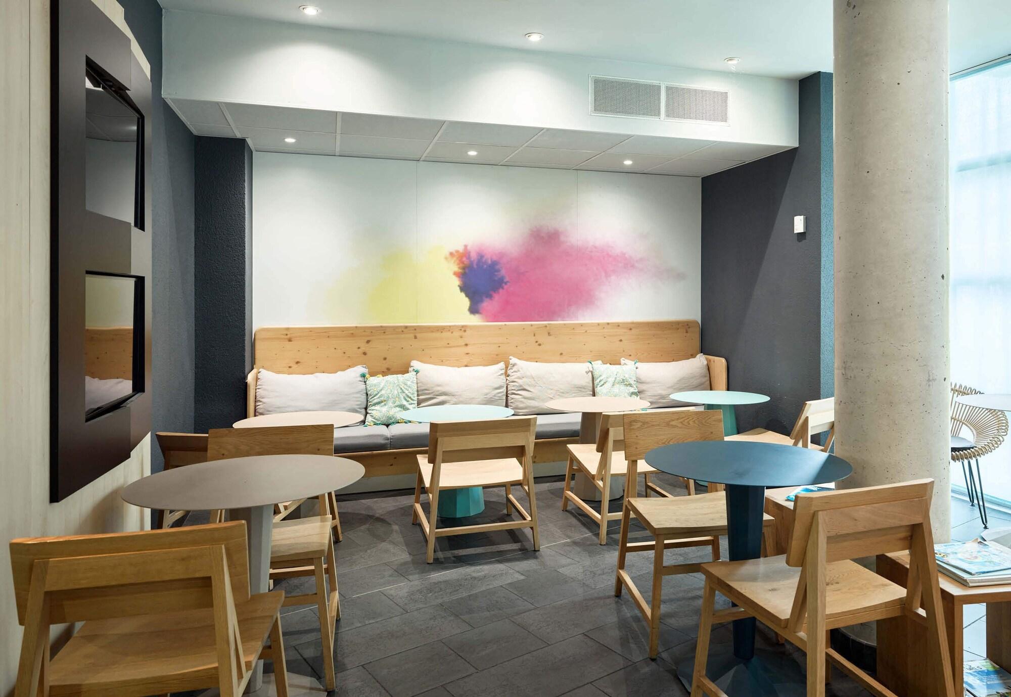 Vista Lobby B&B HOTEL Paris Grand Roissy CDG Aéroport