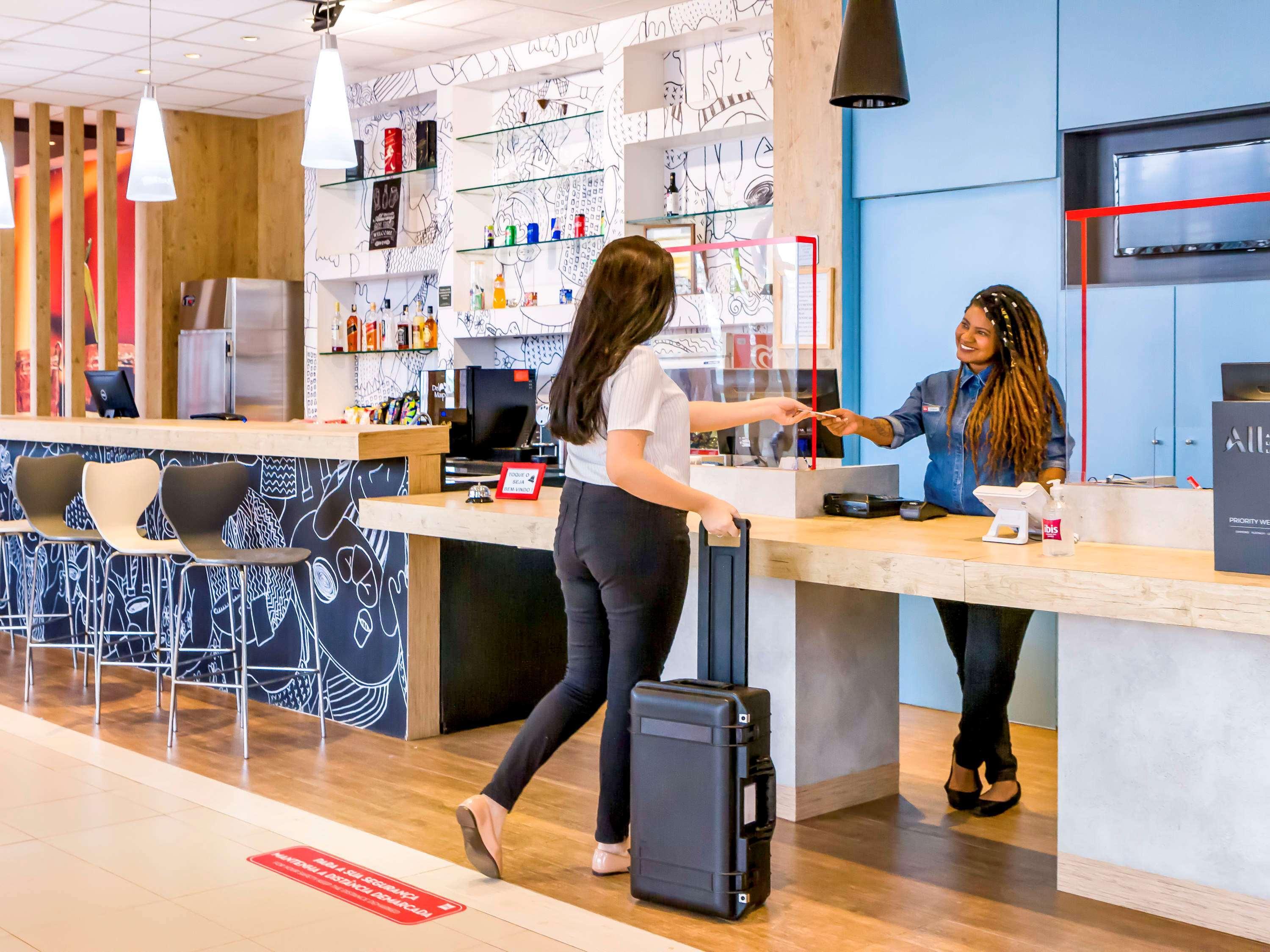 Vista Exterior ibis Uberaba