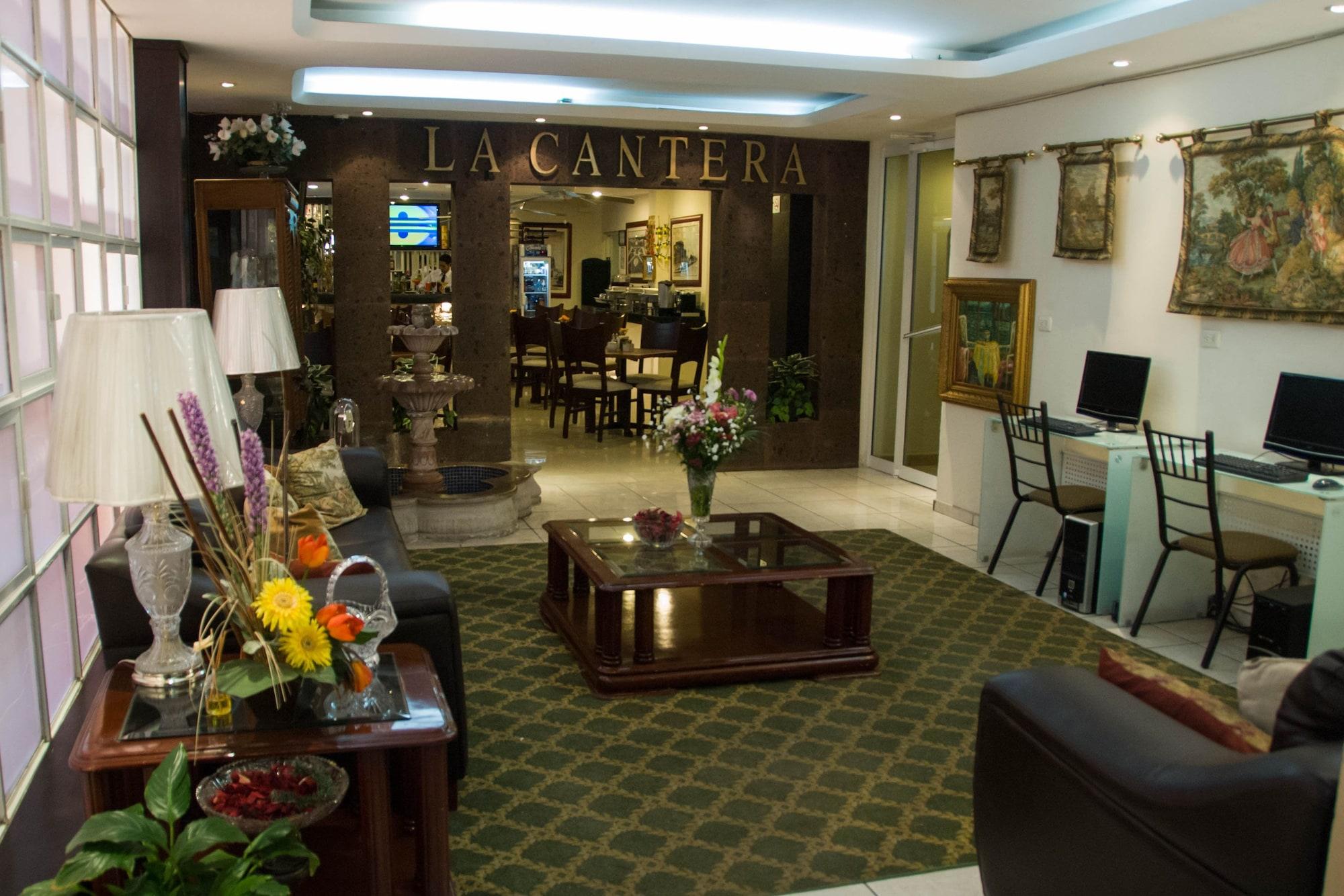 Vista Lobby Hotel Rincón Real Suites