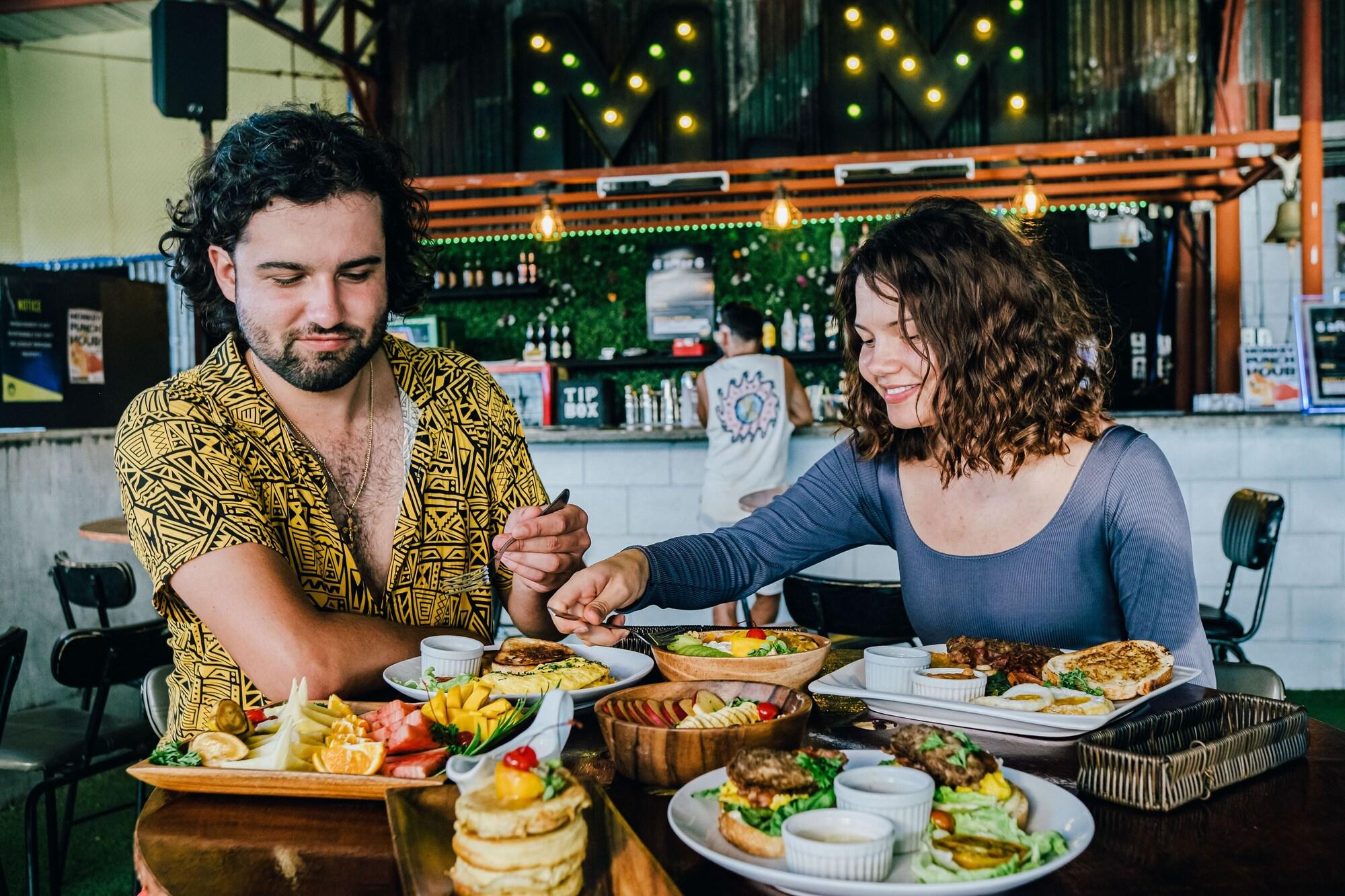 Restaurant Mad Monkey Cebu City - Adults Only