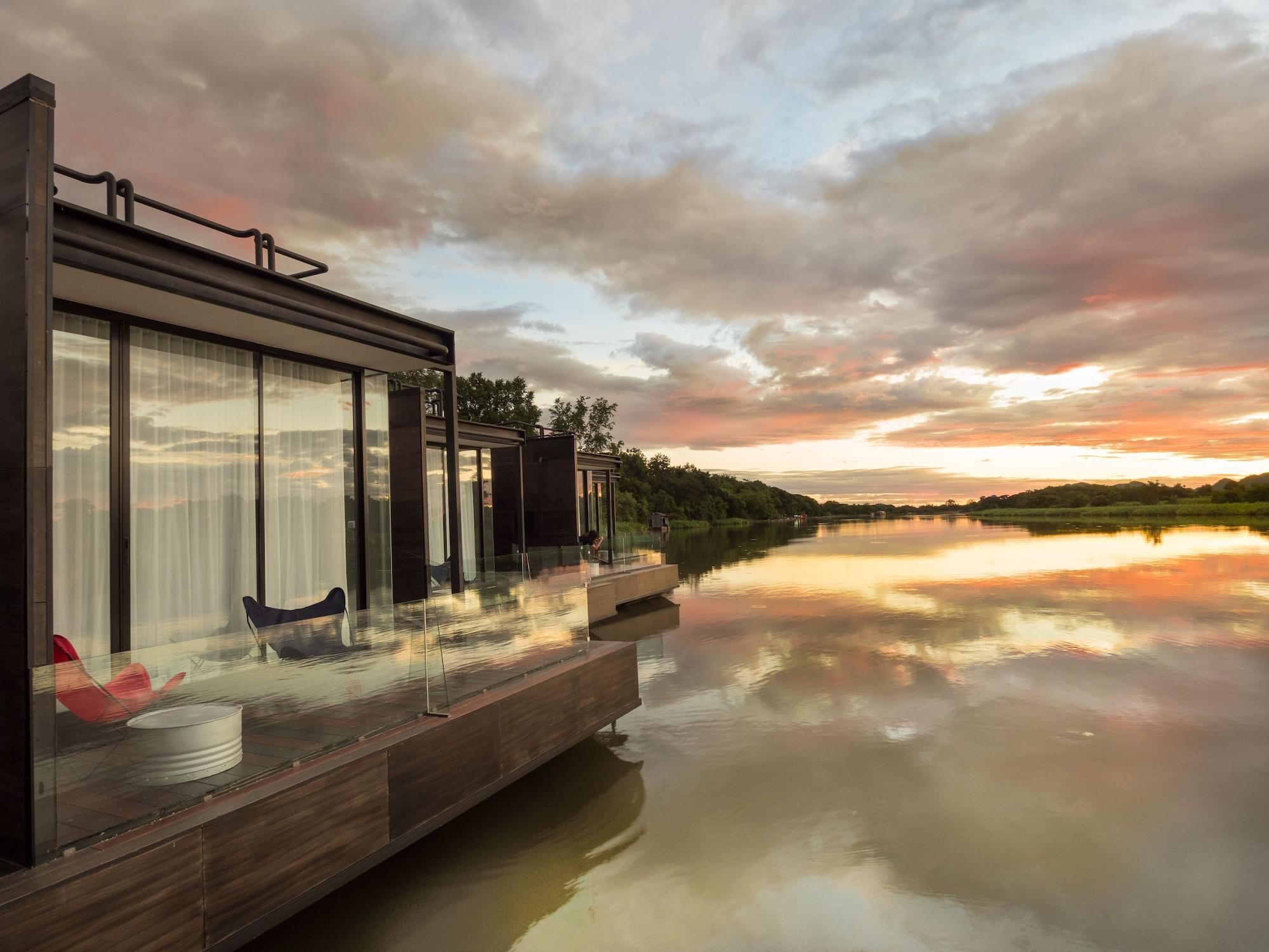 Habitación The Xcape River Kwai