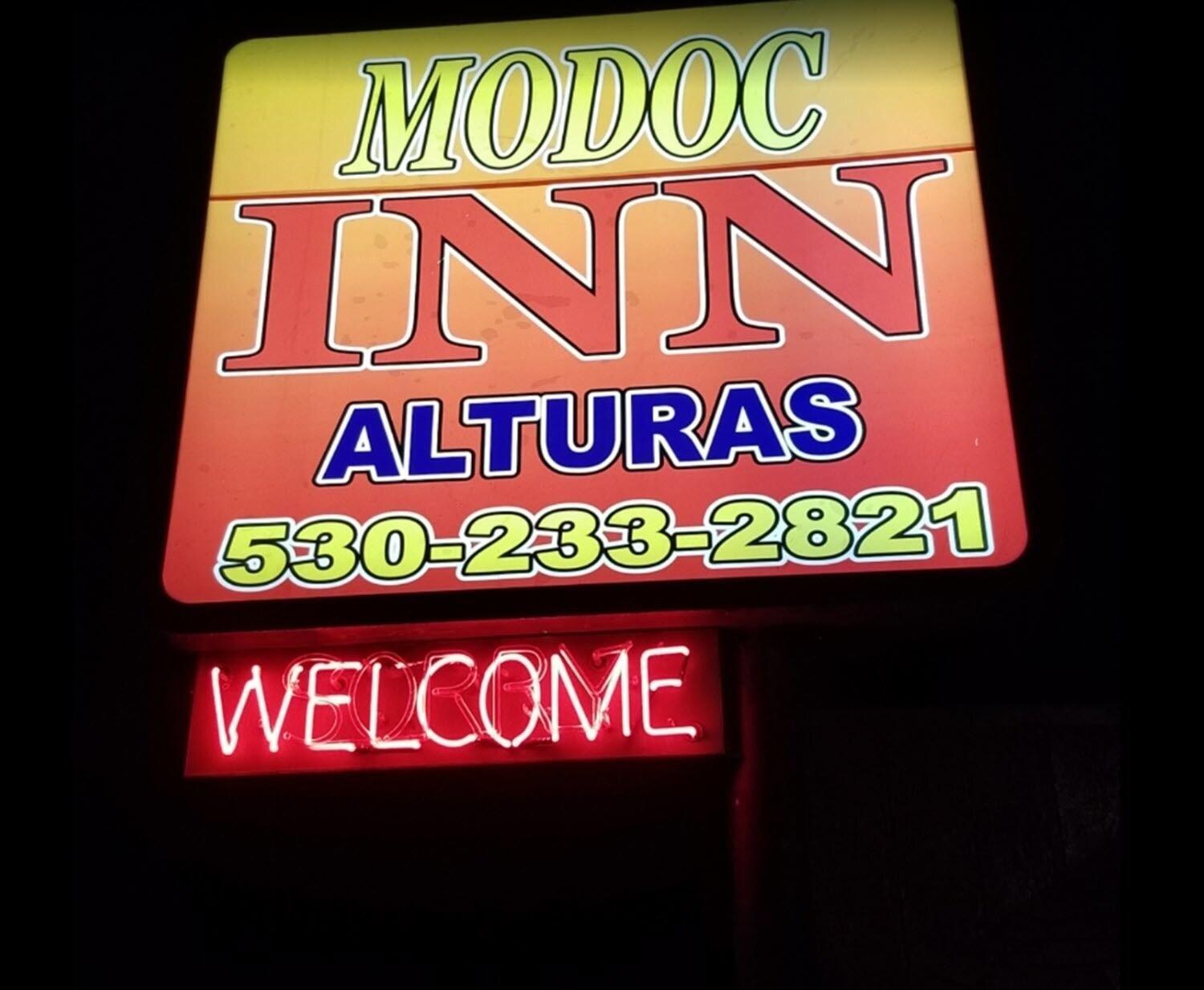 Vista Exterior Modoc Inn